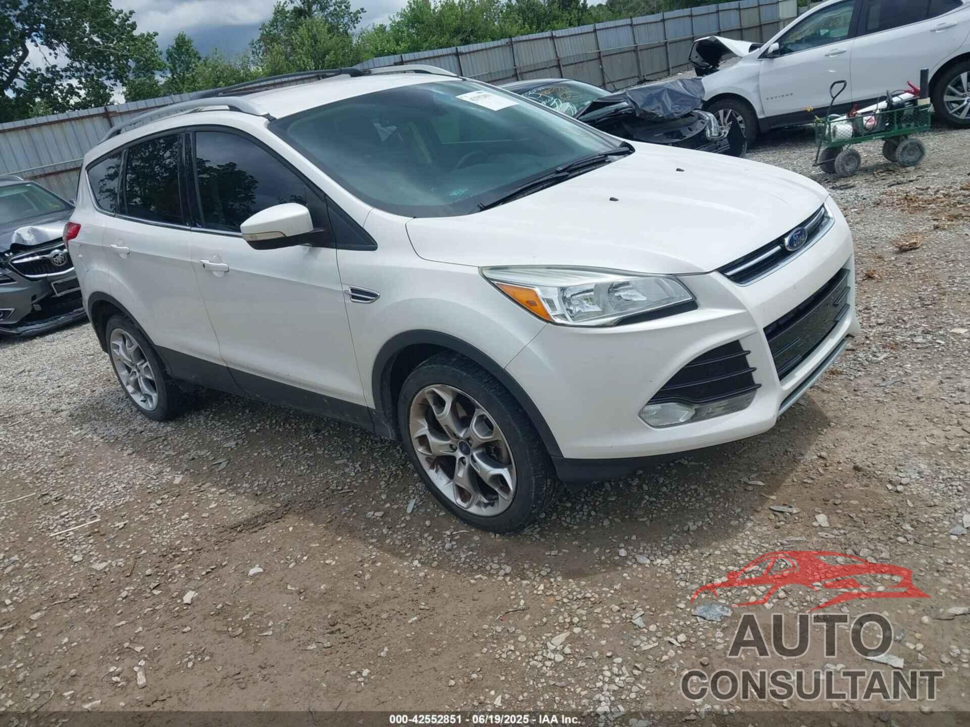 FORD ESCAPE 2016 - 1FMCU9J90GUC76504