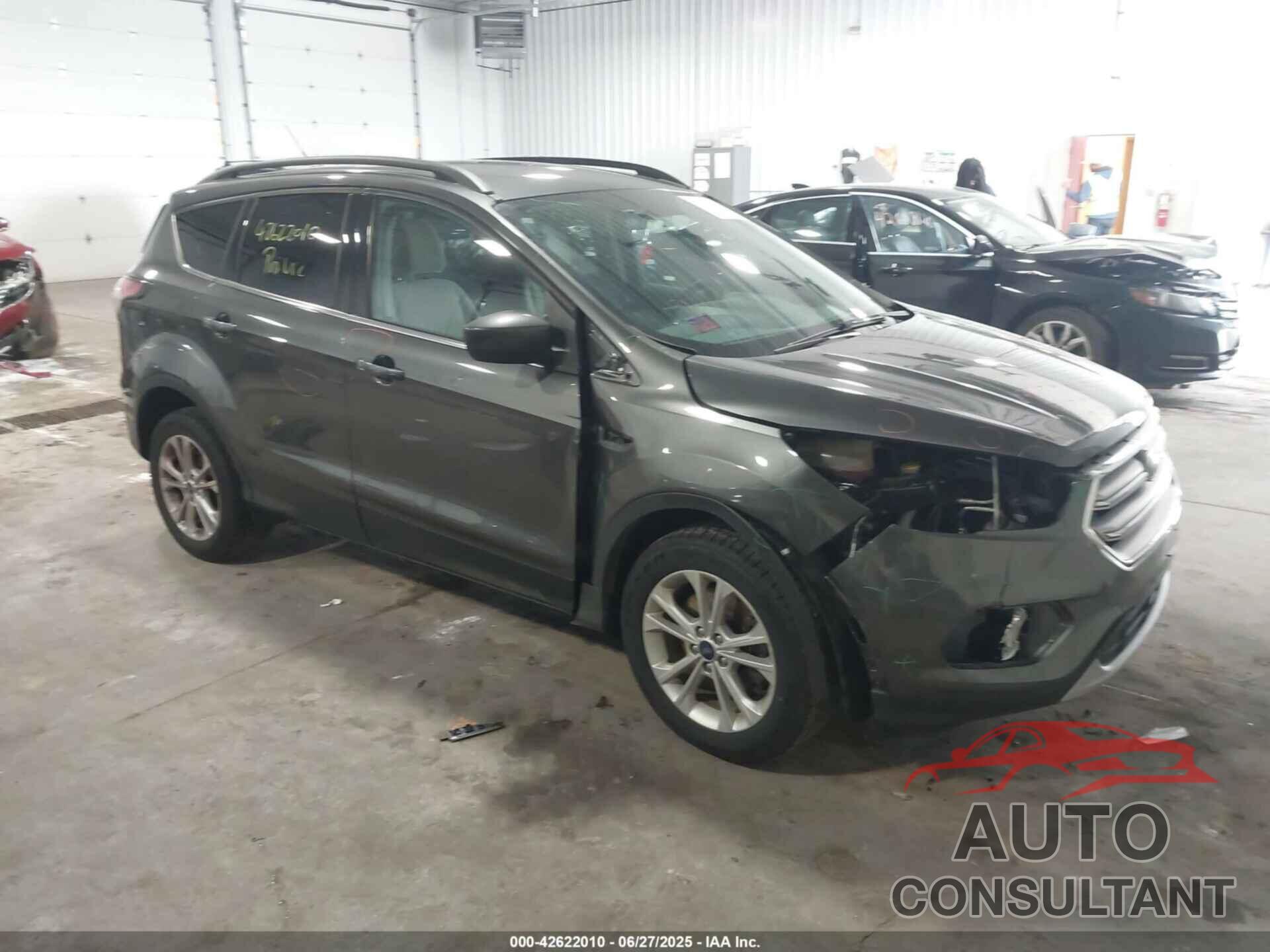 FORD ESCAPE 2017 - 1FMCU9G95HUA39063