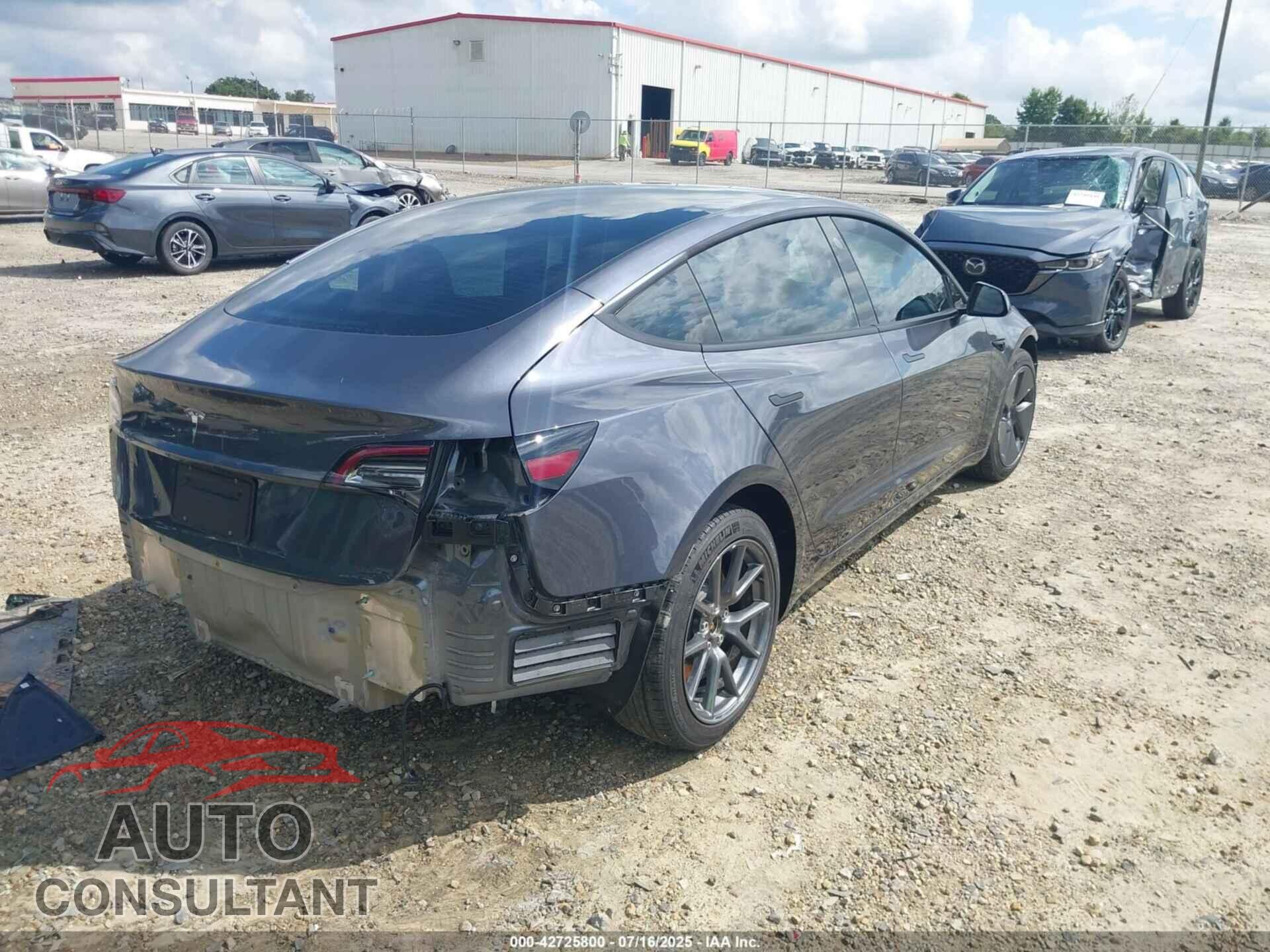 TESLA MODEL 3 2023 - 5YJ3E1EA4PF424573