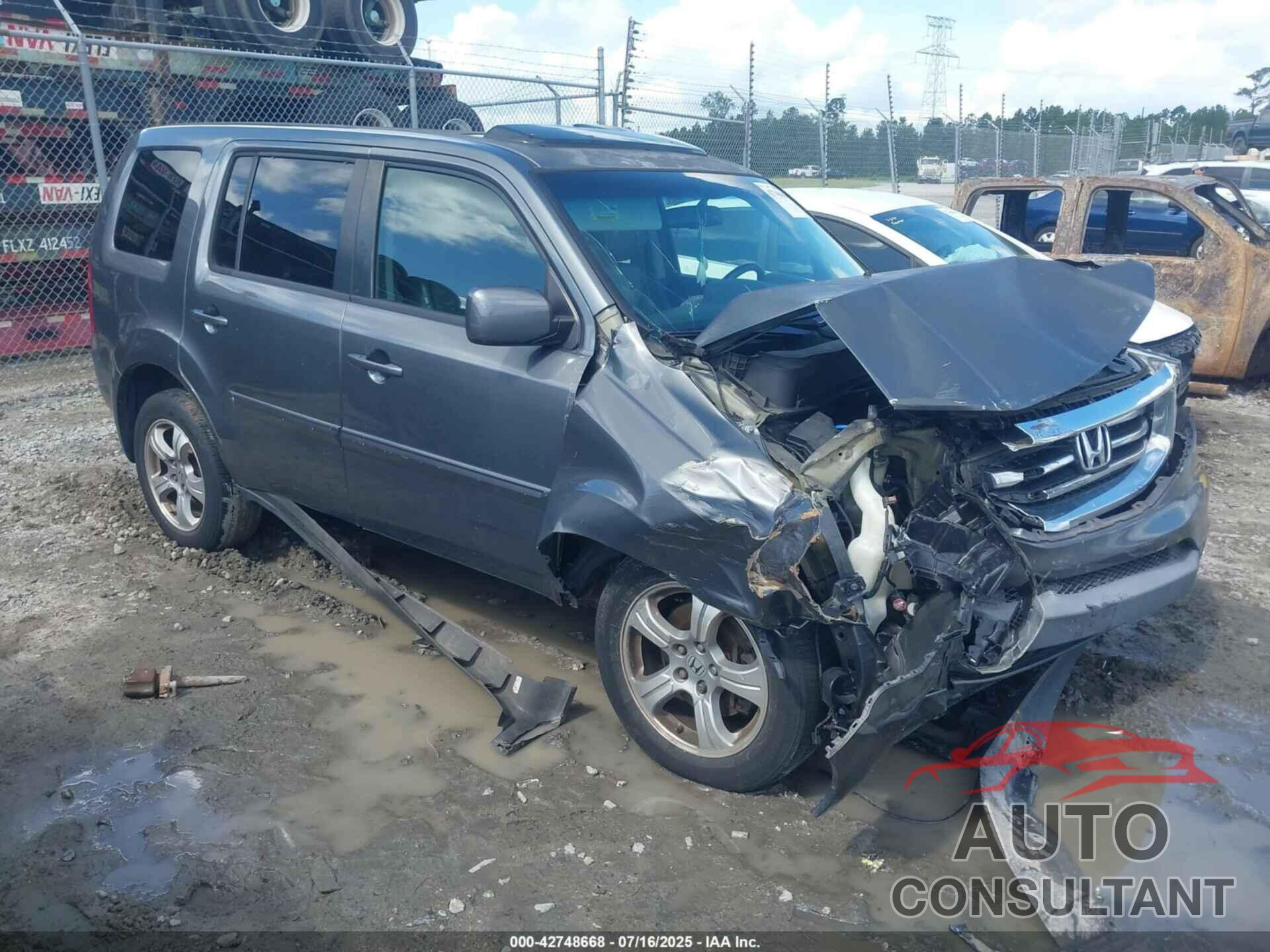 HONDA PILOT 2013 - 5FNYF3H52DB026819