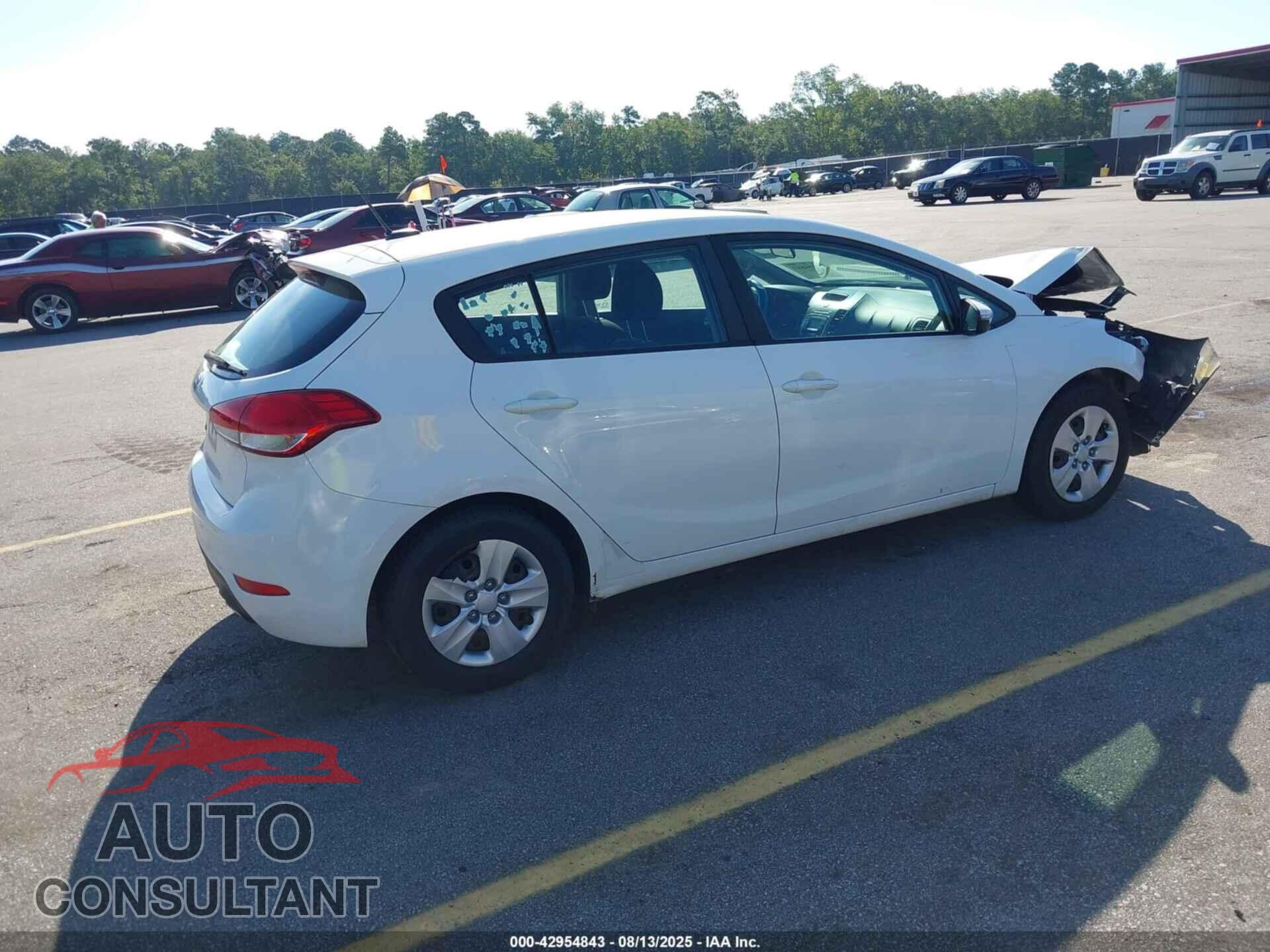 KIA FORTE 2017 - KNAFK5A84H5725568