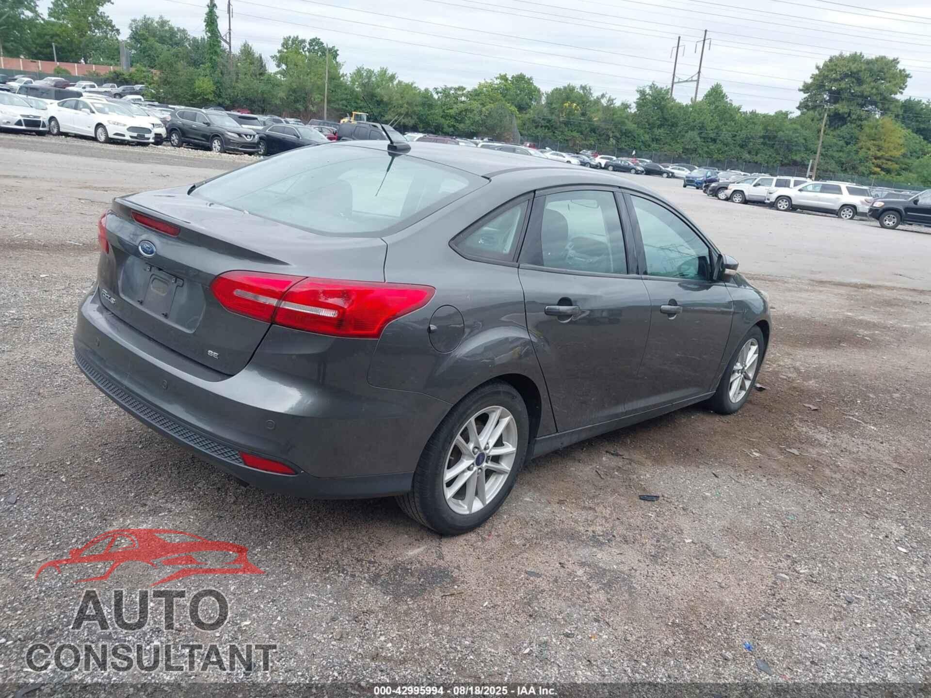 FORD FOCUS 2016 - 1FADP3F22GL272538
