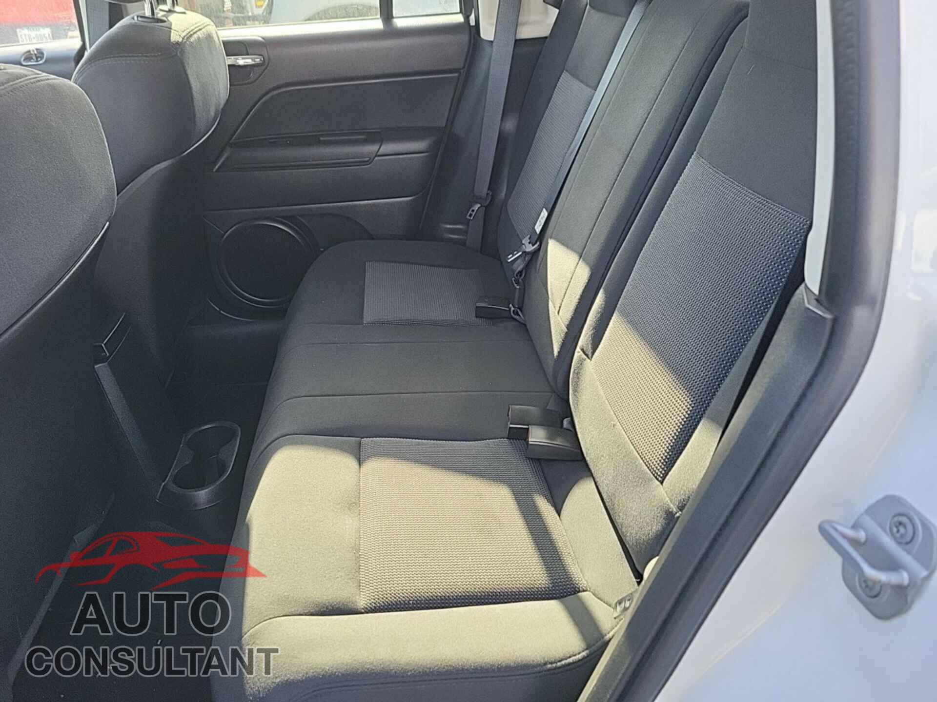 JEEP COMPASS 2013 - 1C4NJDBB4DD127082