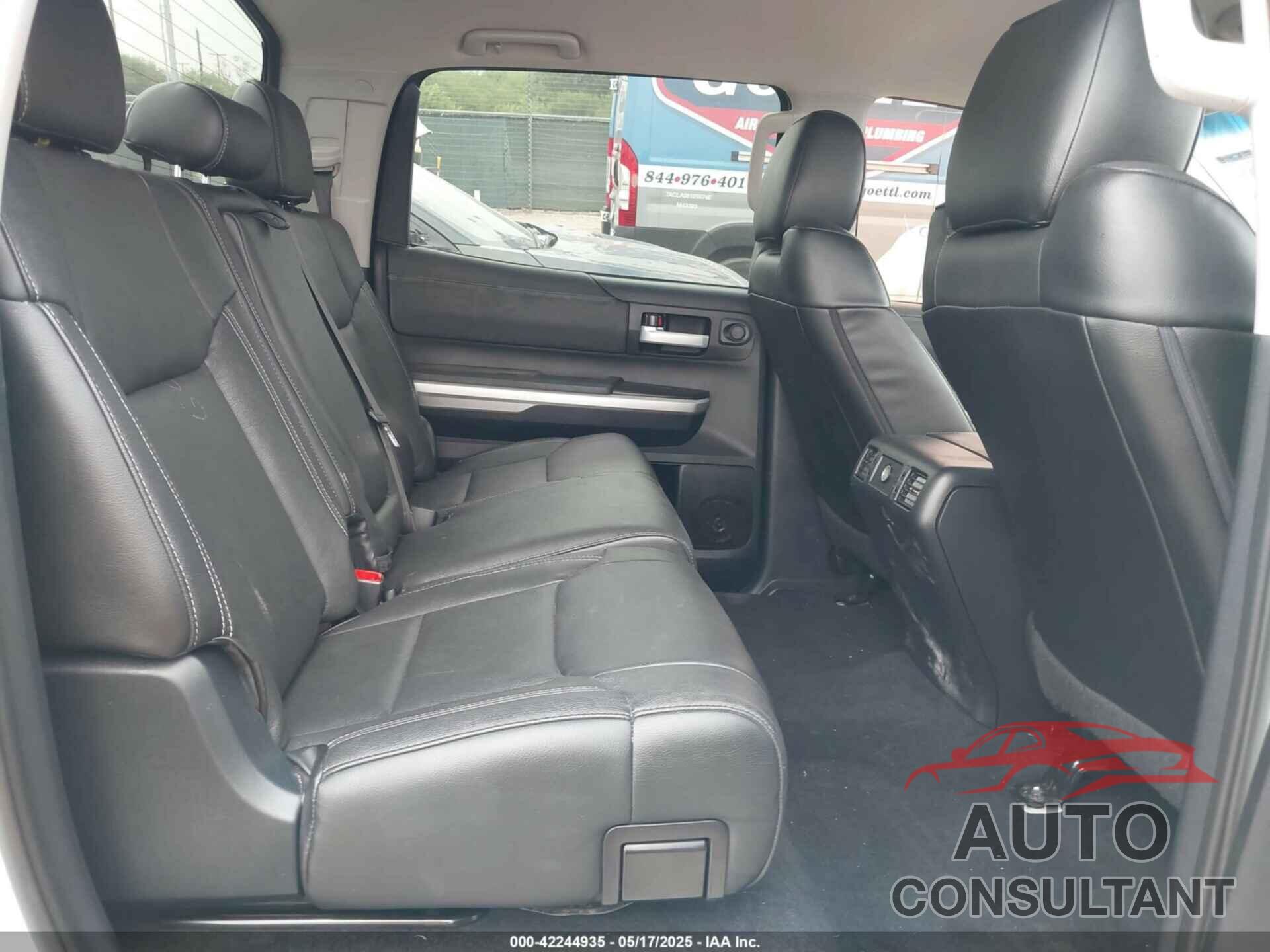TOYOTA TUNDRA 2017 - 5TFEW5F14HX220598