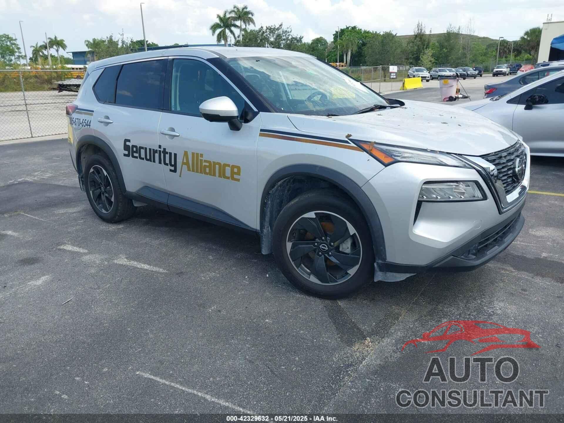 NISSAN ROGUE 2021 - 5N1AT3BA2MC818462