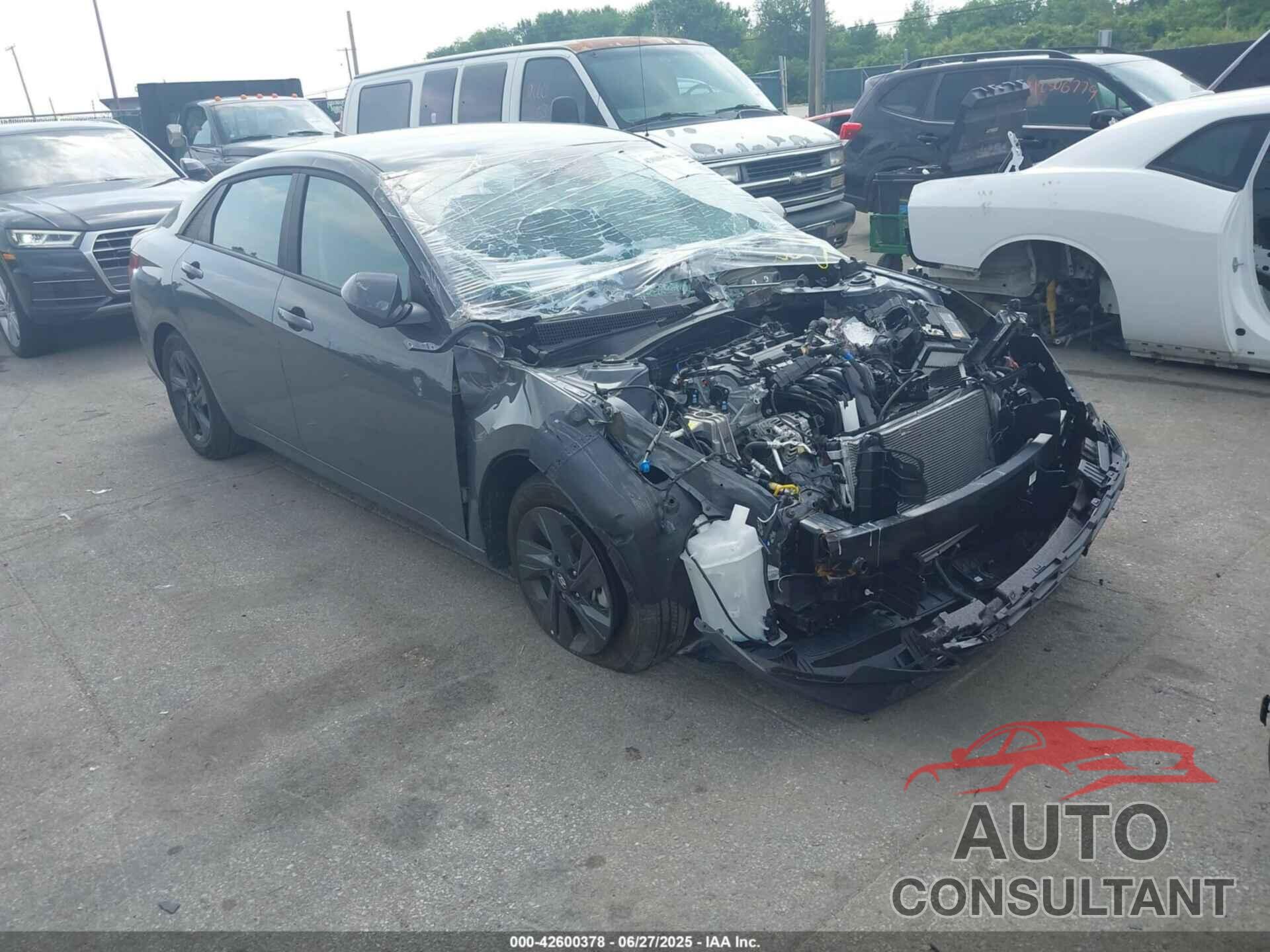 HYUNDAI ELANTRA 2023 - KMHLM4AG3PU619579