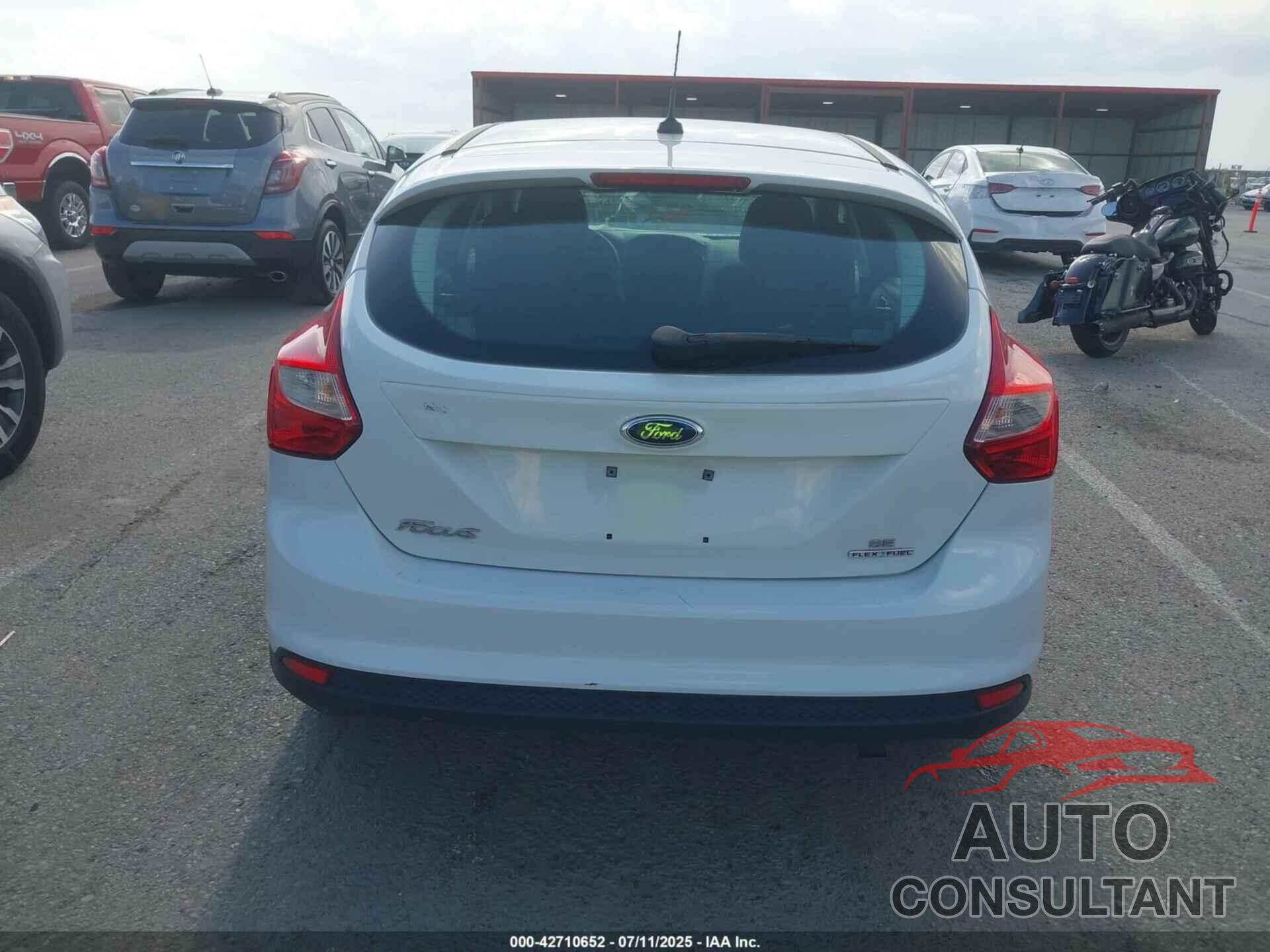 FORD FOCUS 2014 - 1FADP3K22EL322664