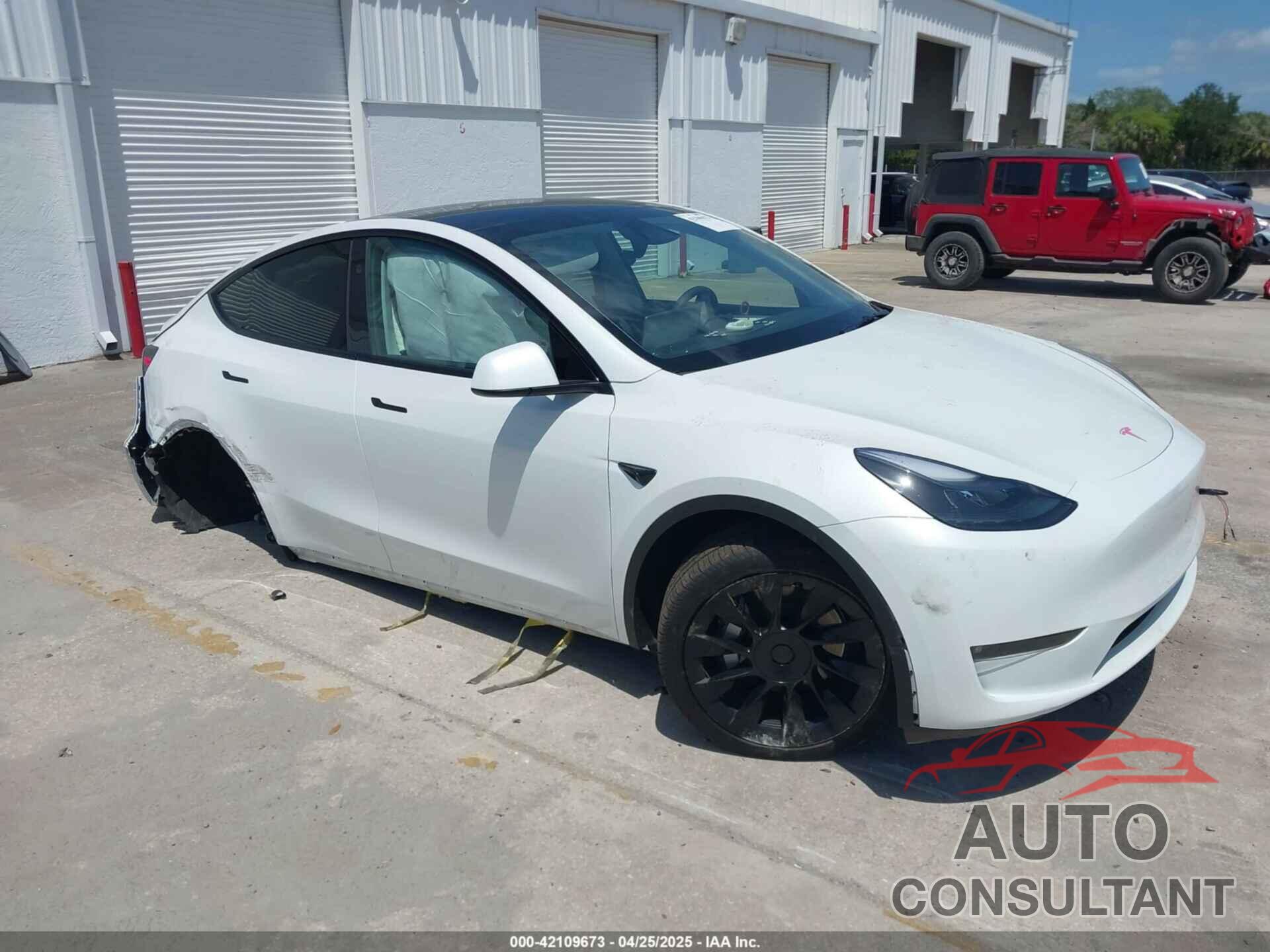 TESLA MODEL Y 2023 - 7SAYGDEE7PF865539