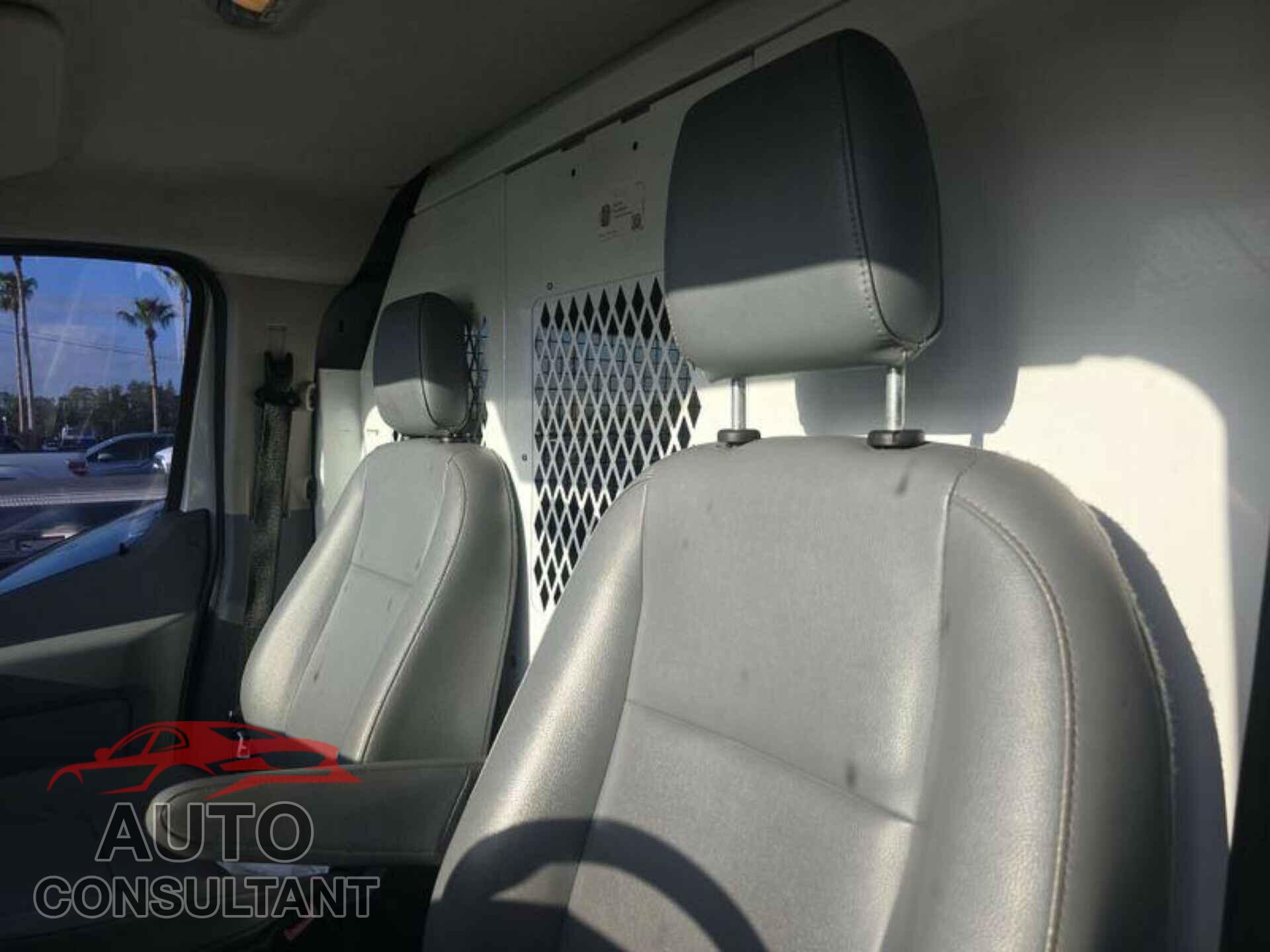 FORD TRANSIT 2015 - 1FTNE2YM2FKA84765