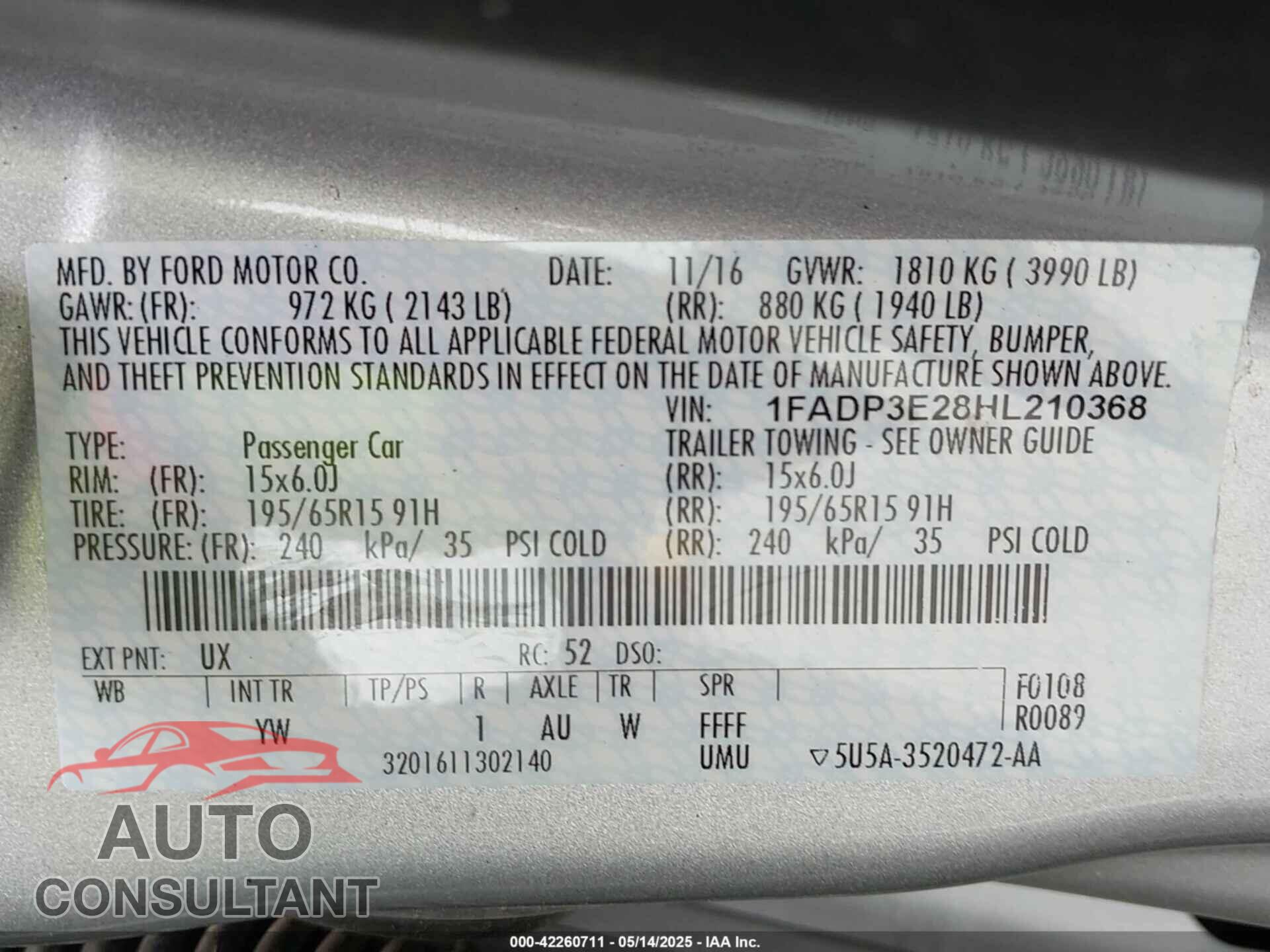 FORD FOCUS 2017 - 1FADP3E28HL210368
