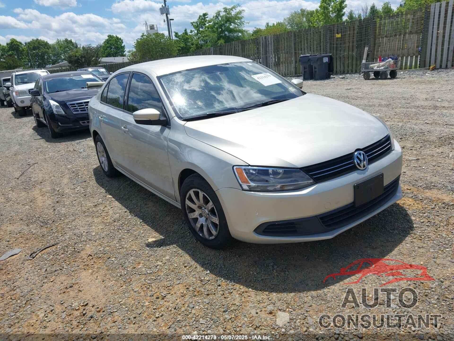 VOLKSWAGEN JETTA 2011 - 3VWDZ7AJ6BM050759