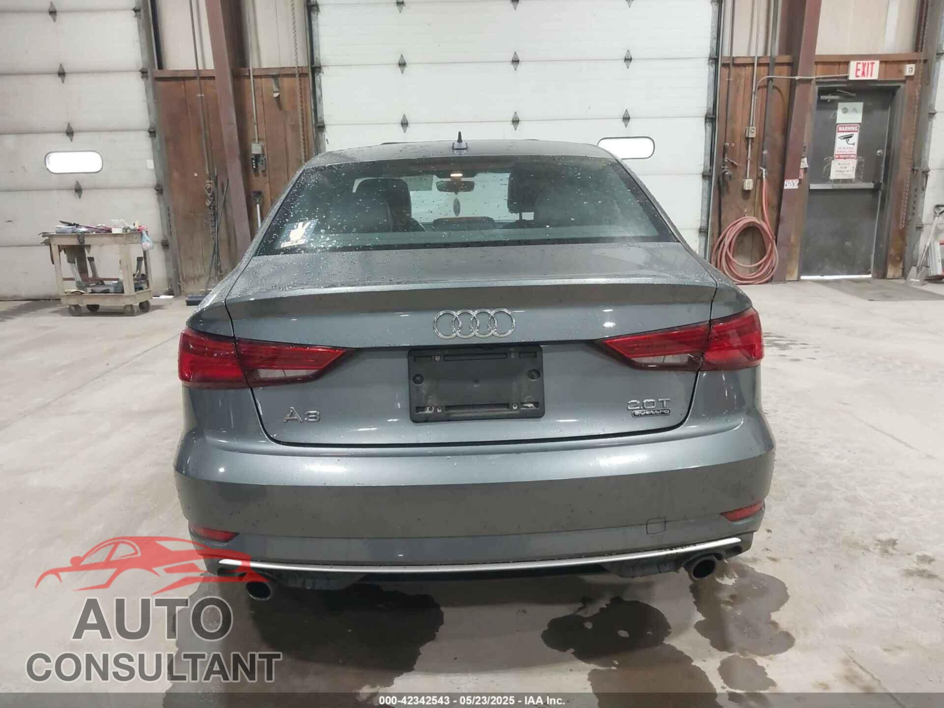 AUDI A3 2017 - WAUB8GFF5H1041409