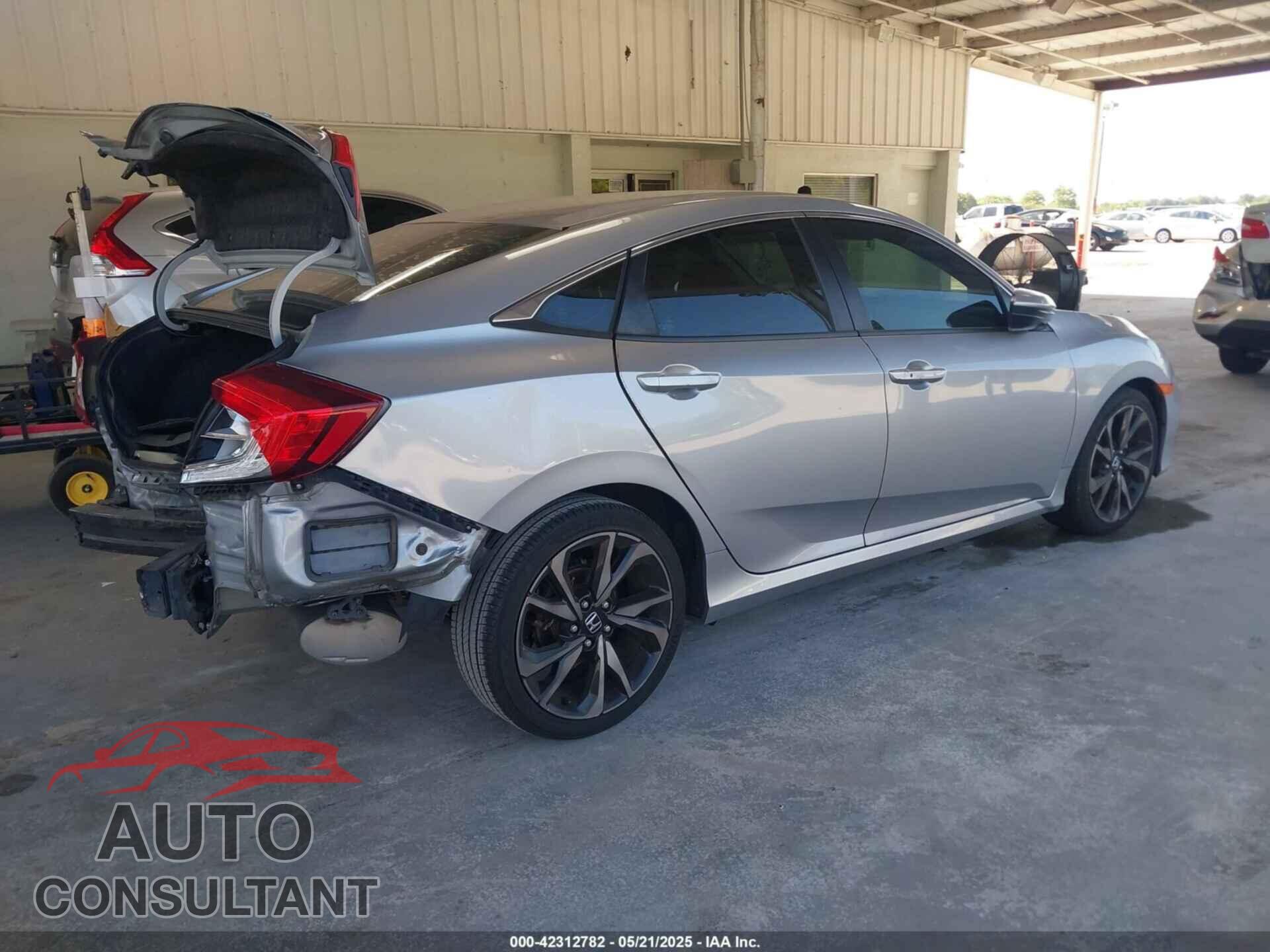 HONDA CIVIC 2019 - 2HGFC2F8XKH579802