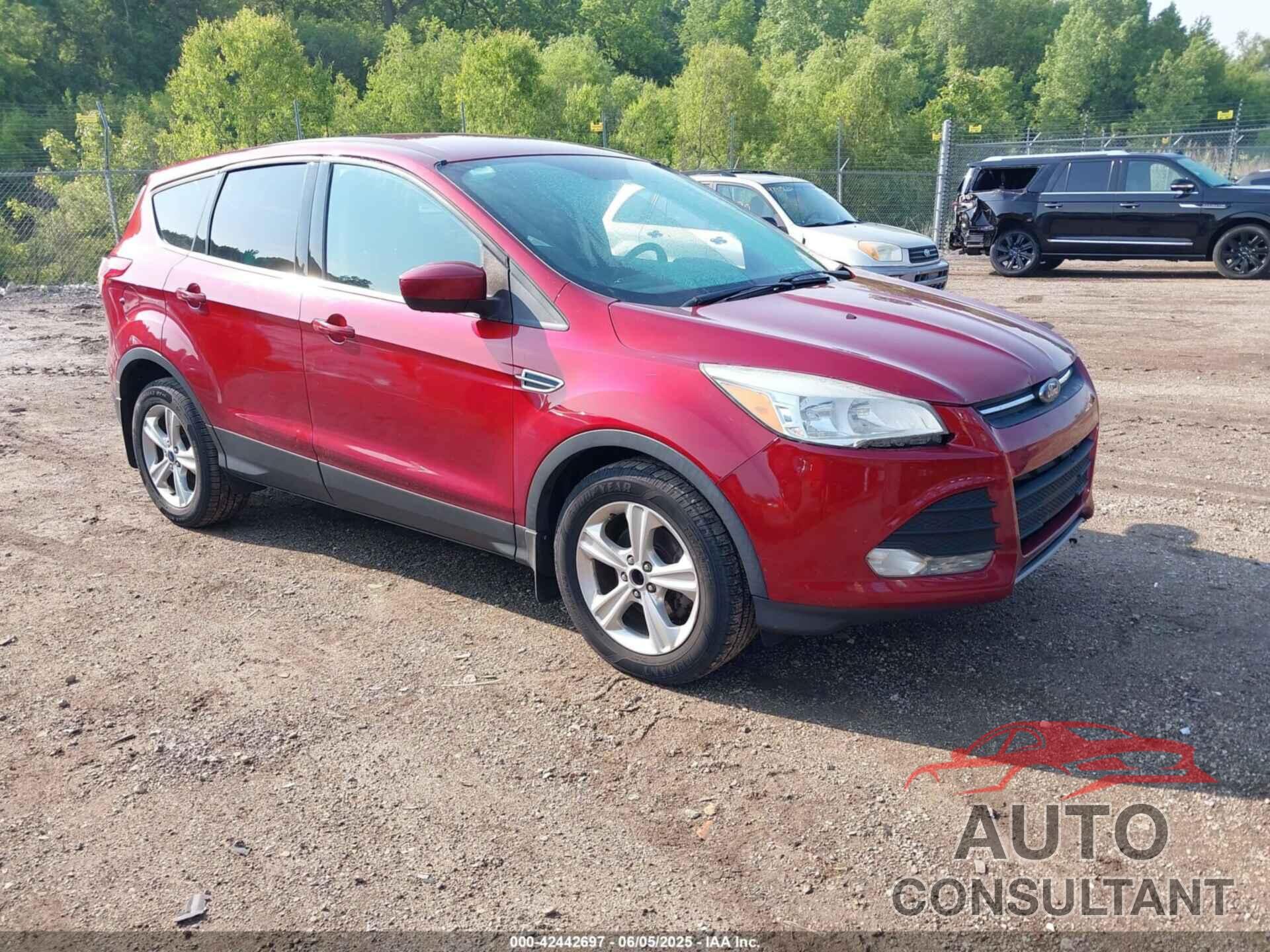 FORD ESCAPE 2015 - 1FMCU0G75FUA60857