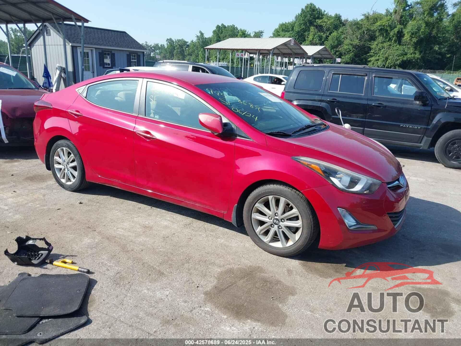 HYUNDAI ELANTRA 2015 - KMHDH4AE2FU419881