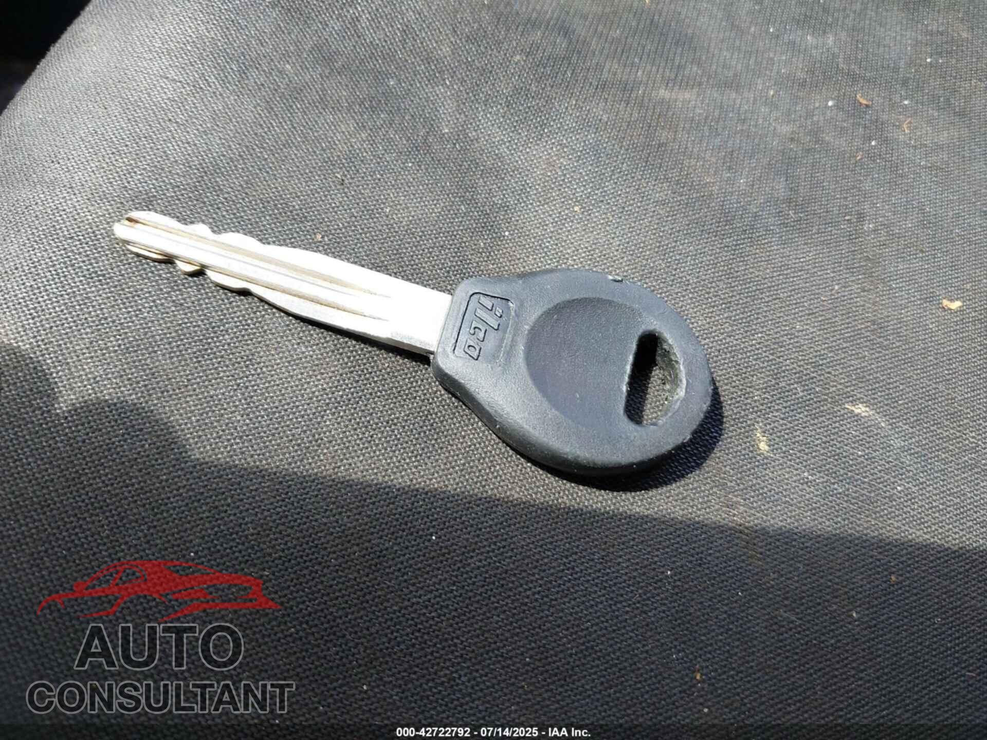 NISSAN VERSA 2016 - 3N1CN7APXGL856442