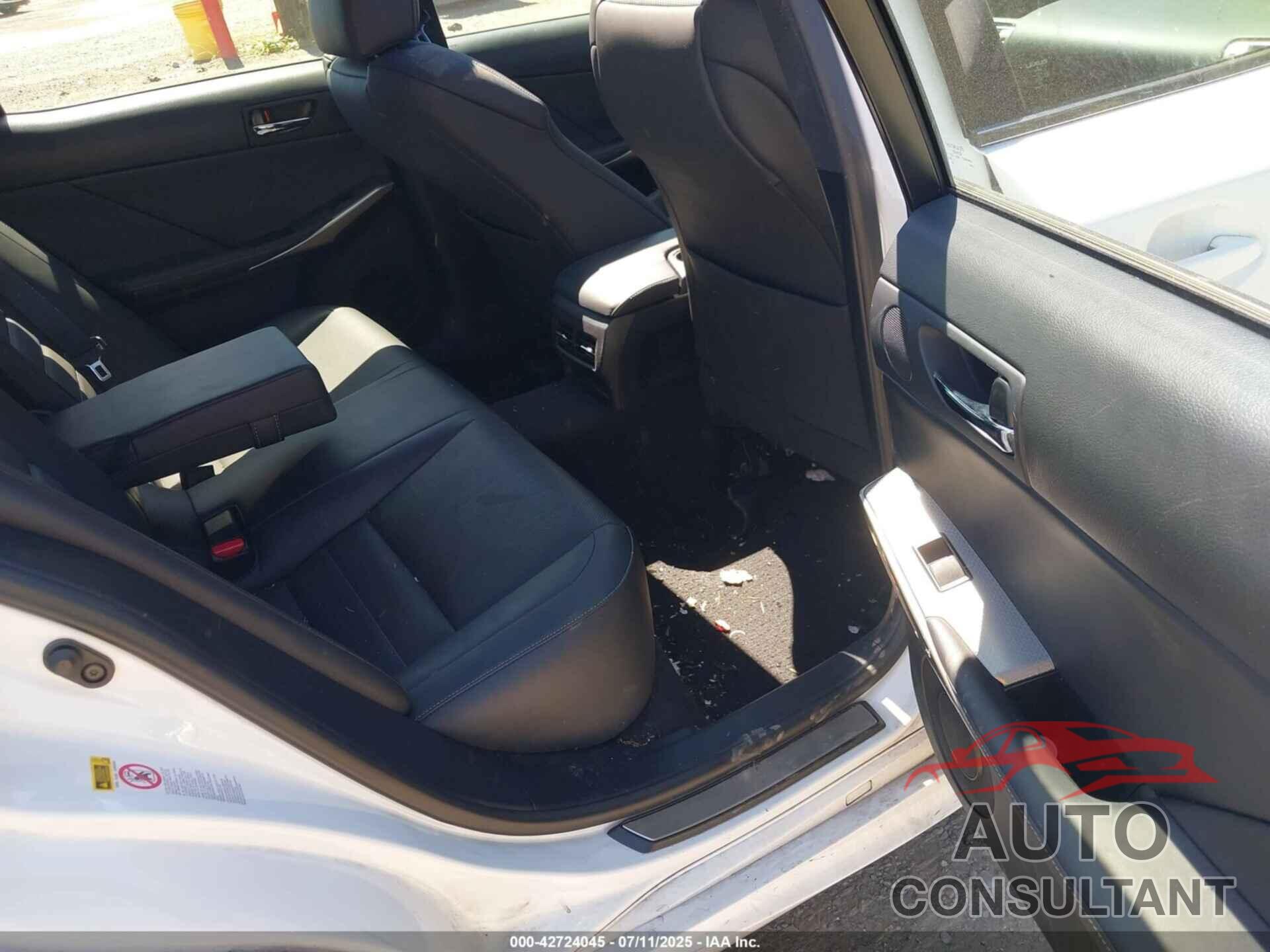 LEXUS IS 350 2015 - JTHBE1D29F5019801