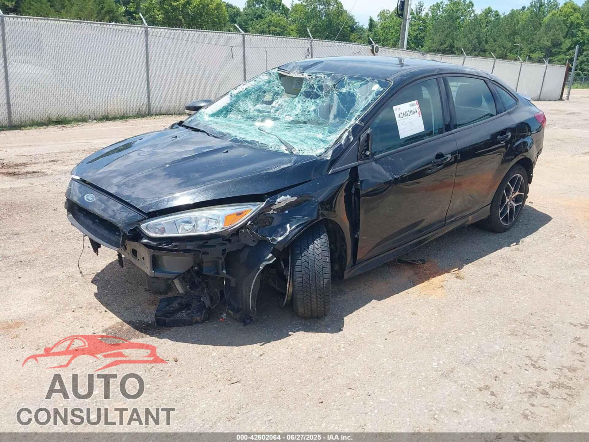 FORD FOCUS 2015 - 1FADP3F20FL300268