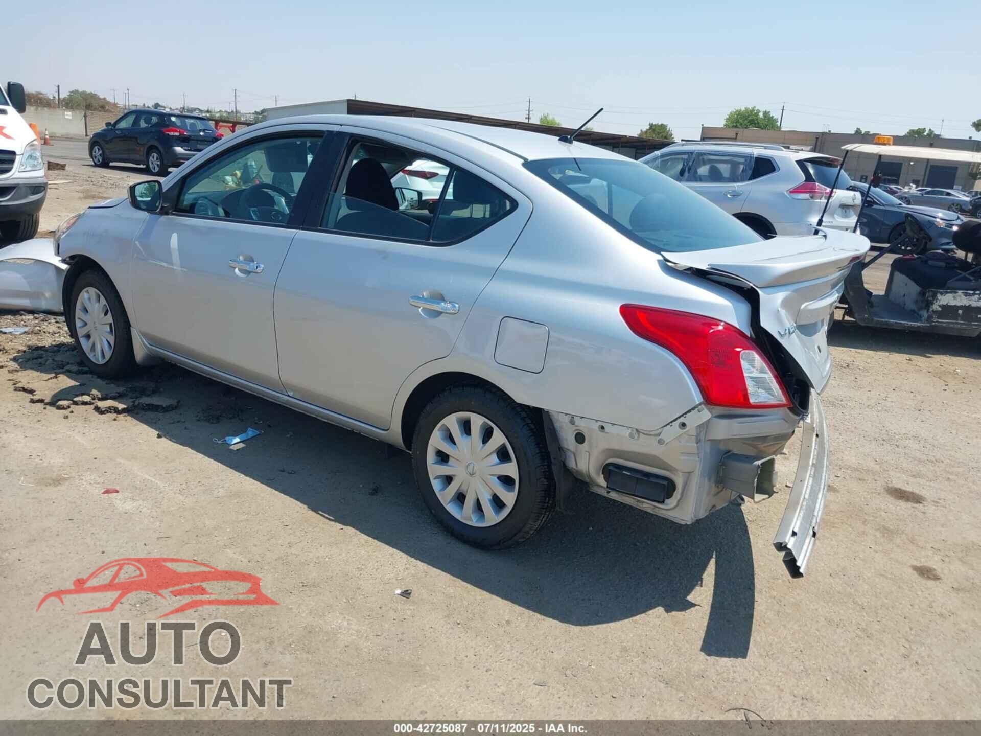NISSAN VERSA 2017 - 3N1CN7APXHL816301