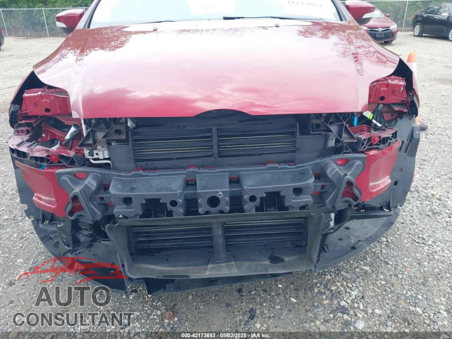 FORD FOCUS 2014 - 1FADP3F27EL228709