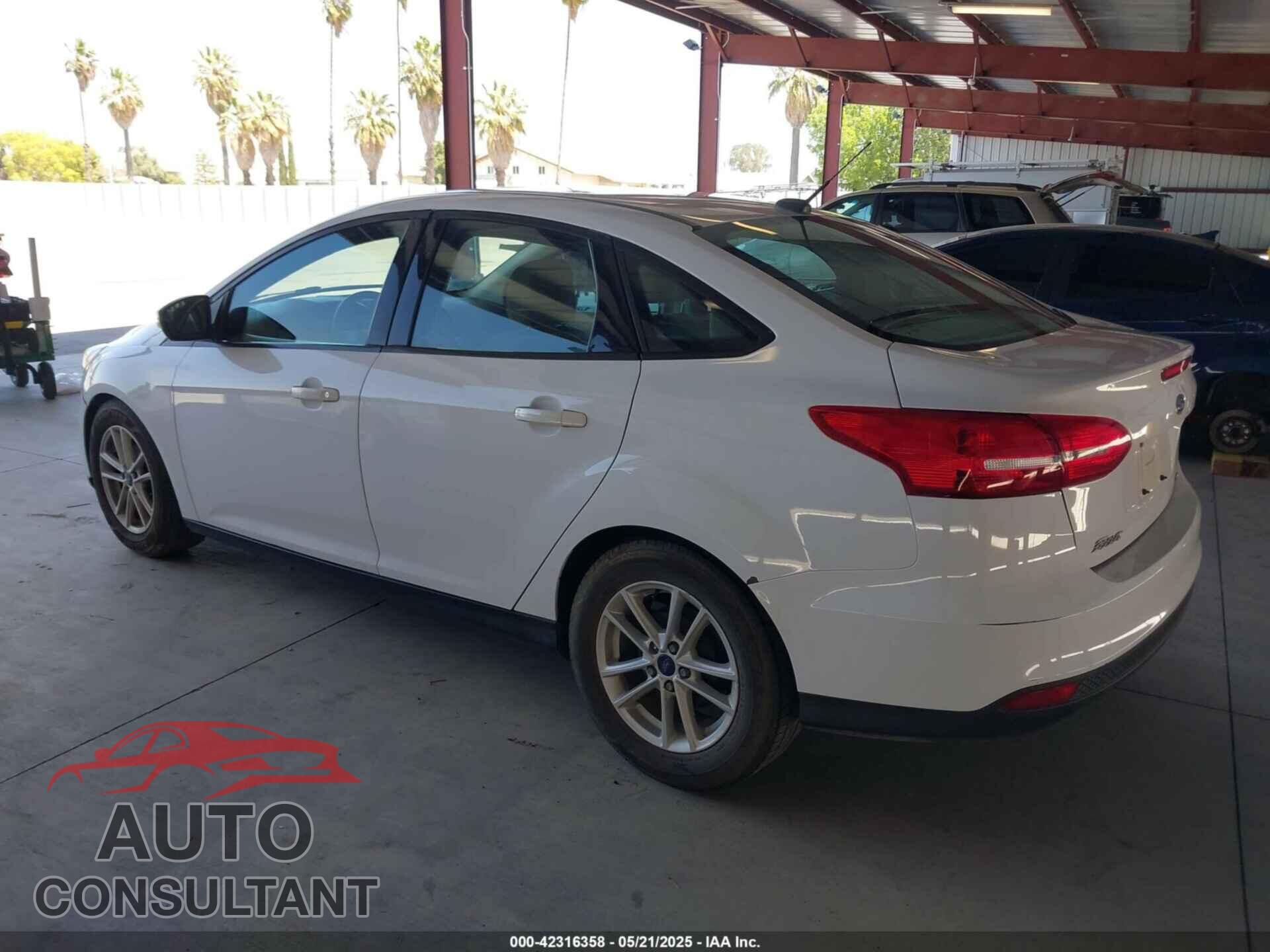 FORD FOCUS 2017 - 1FADP3F22HL303059