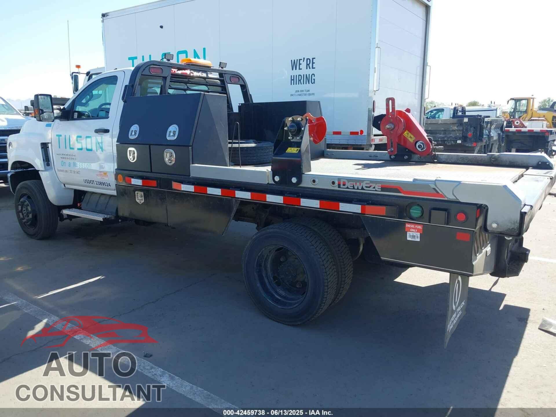 CHEVROLET SILVERADO MD 2023 - 1HTKJPVM6PH333568