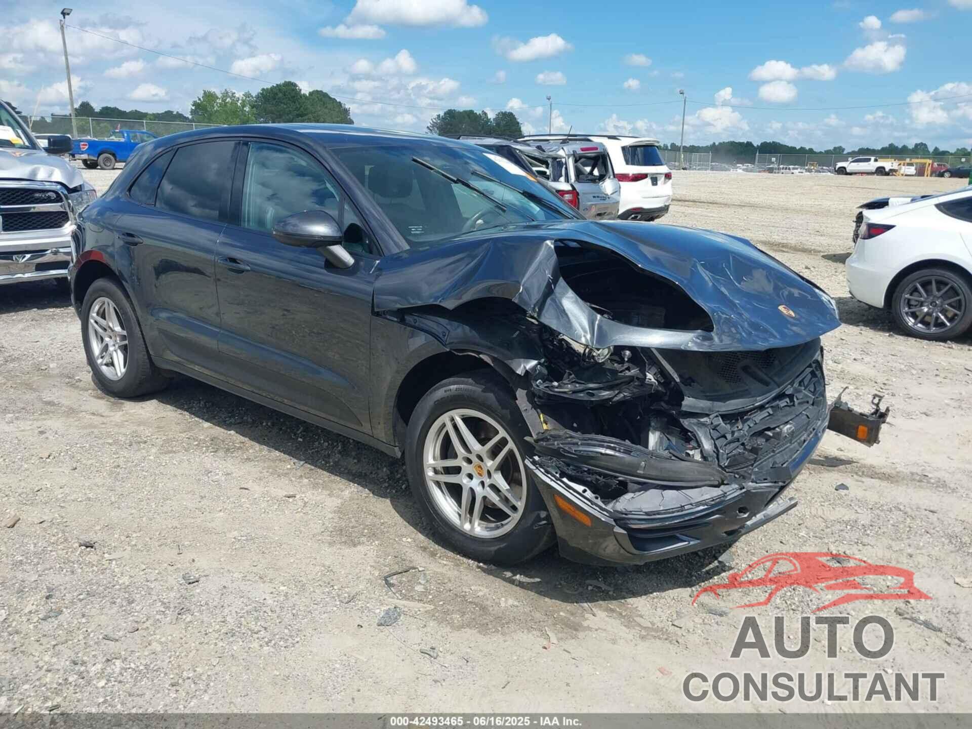 PORSCHE MACAN 2018 - WP1AA2A50JLB04252