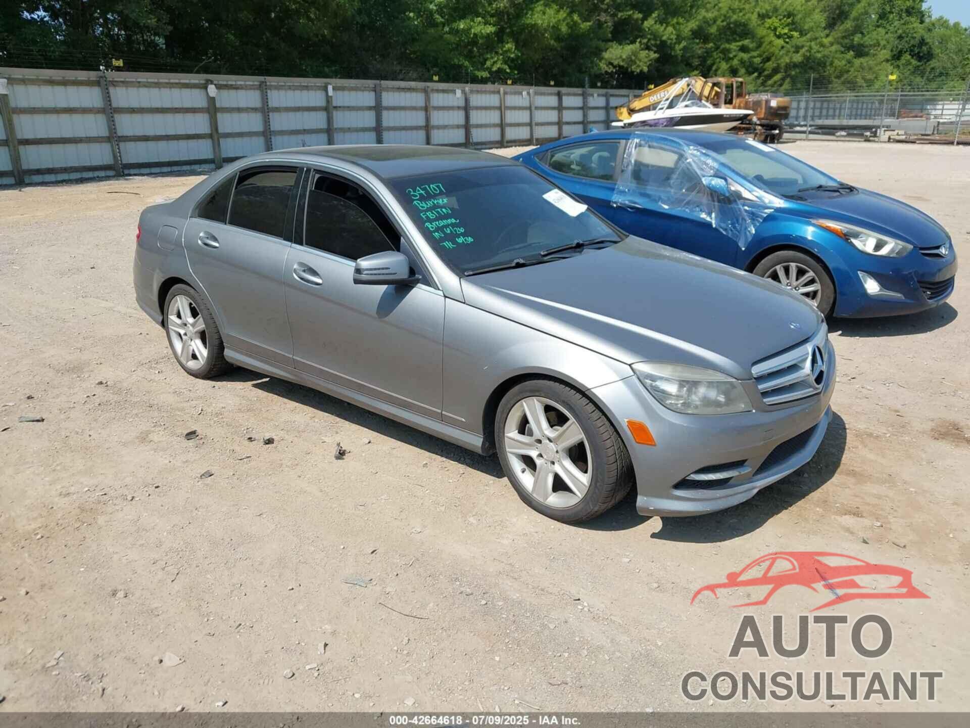 MERCEDES-BENZ C 300 2011 - WDDGF8BB8BR146743
