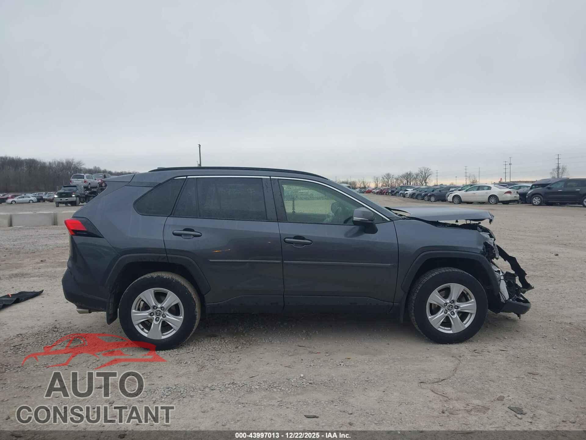 TOYOTA RAV4 2020 - JTMP1RFVXLD050145