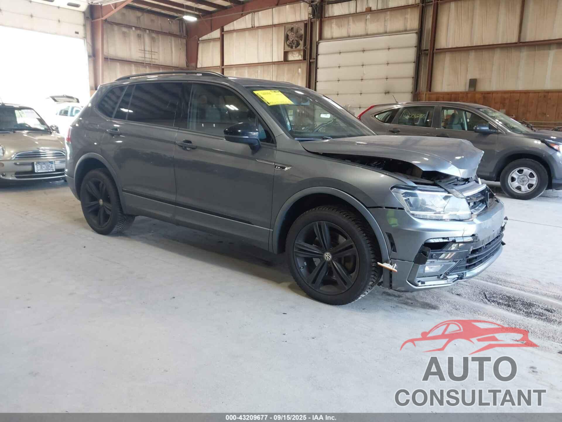 VOLKSWAGEN TIGUAN 2019 - 3VV2B7AX2KM117443