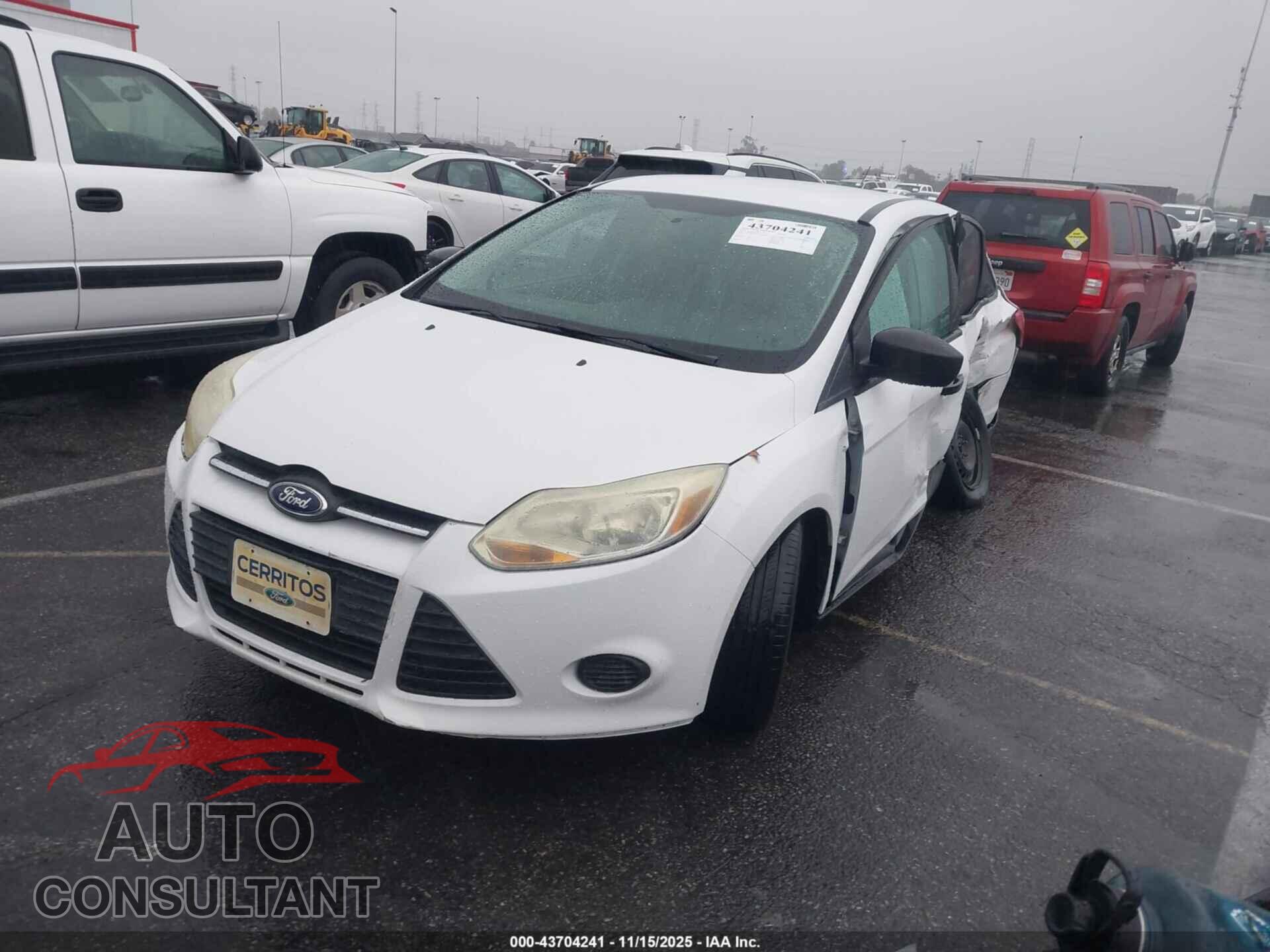 FORD FOCUS 2014 - 1FADP3E20EL198440