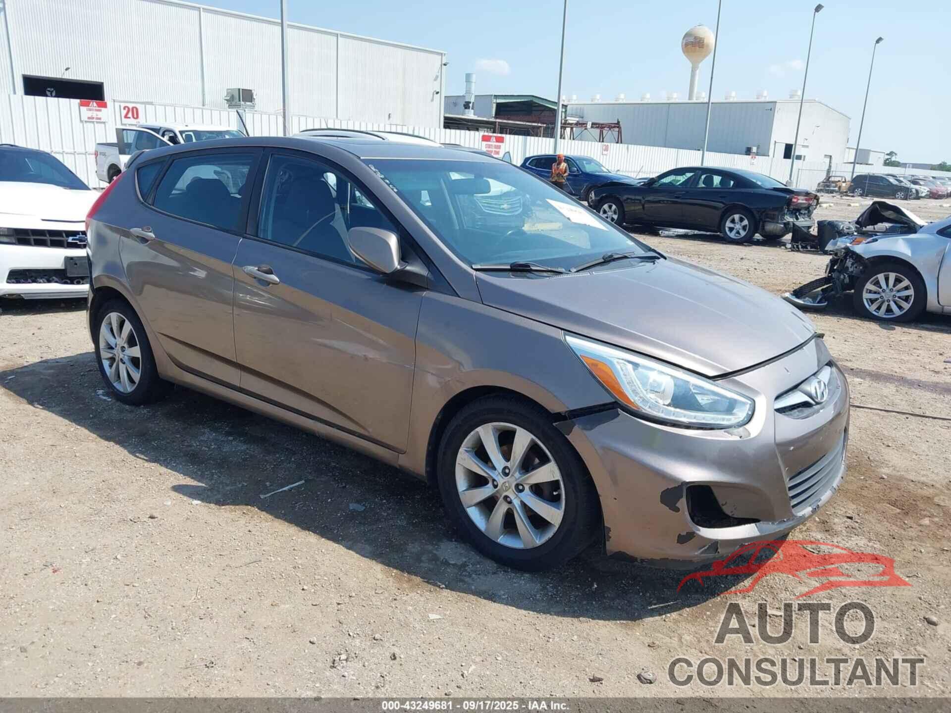 HYUNDAI ACCENT 2014 - KMHCU5AE3EU161592