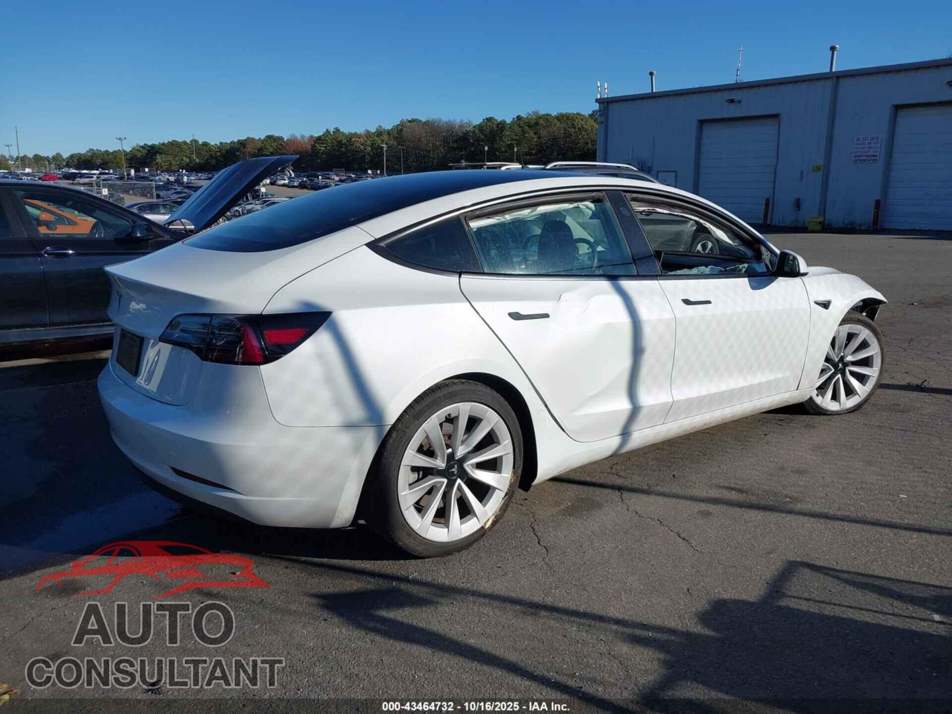 TESLA MODEL 3 2023 - 5YJ3E1EA7PF430111