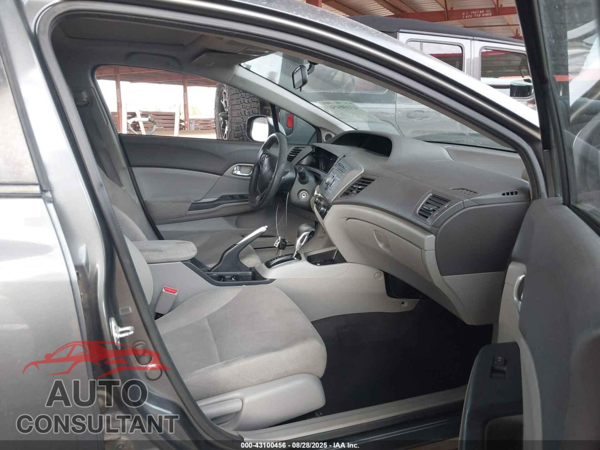 HONDA CIVIC 2012 - 2HGFB2F80CH588321