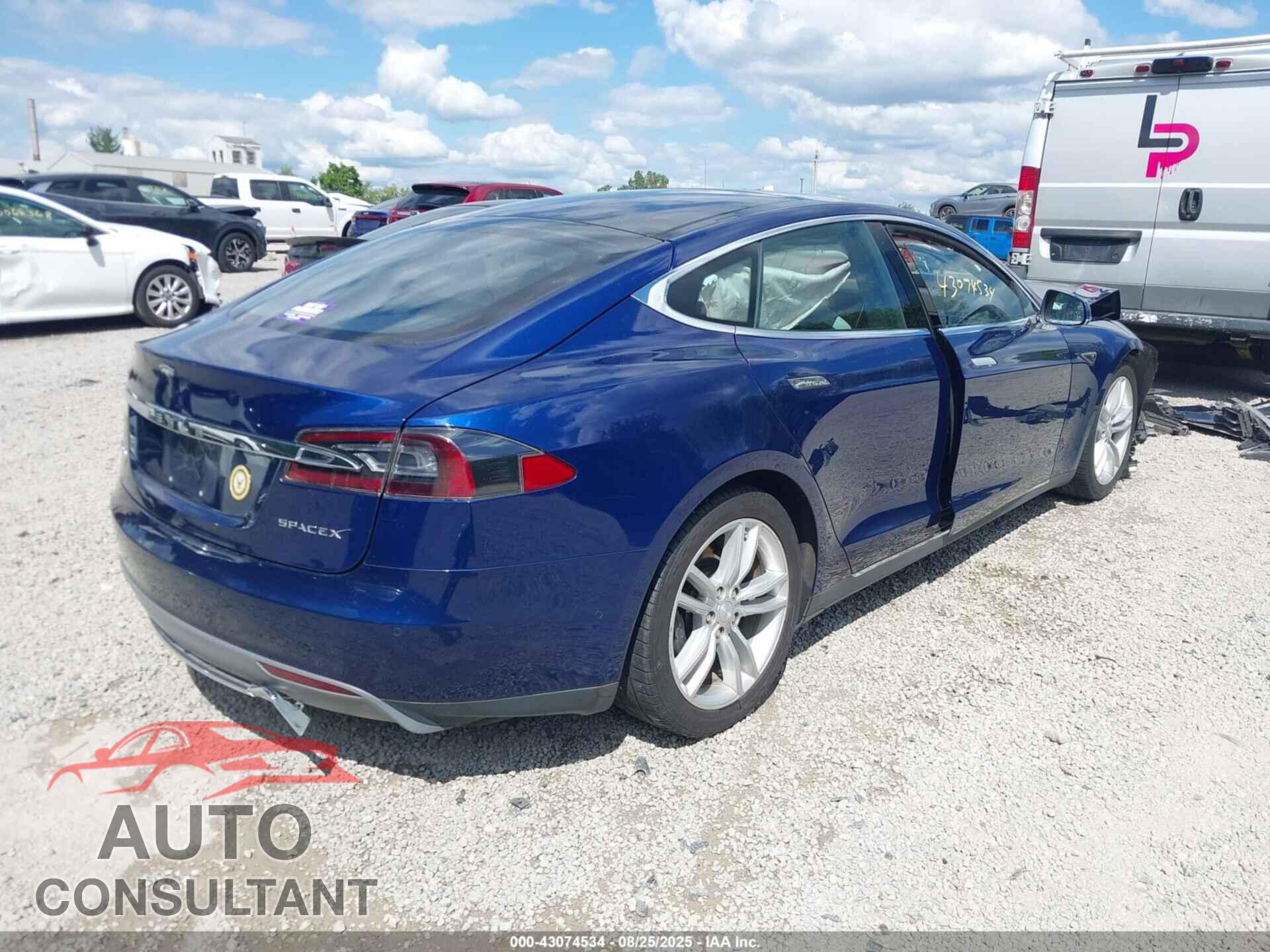 TESLA MODEL S 2015 - 5YJSA1S28FF091877