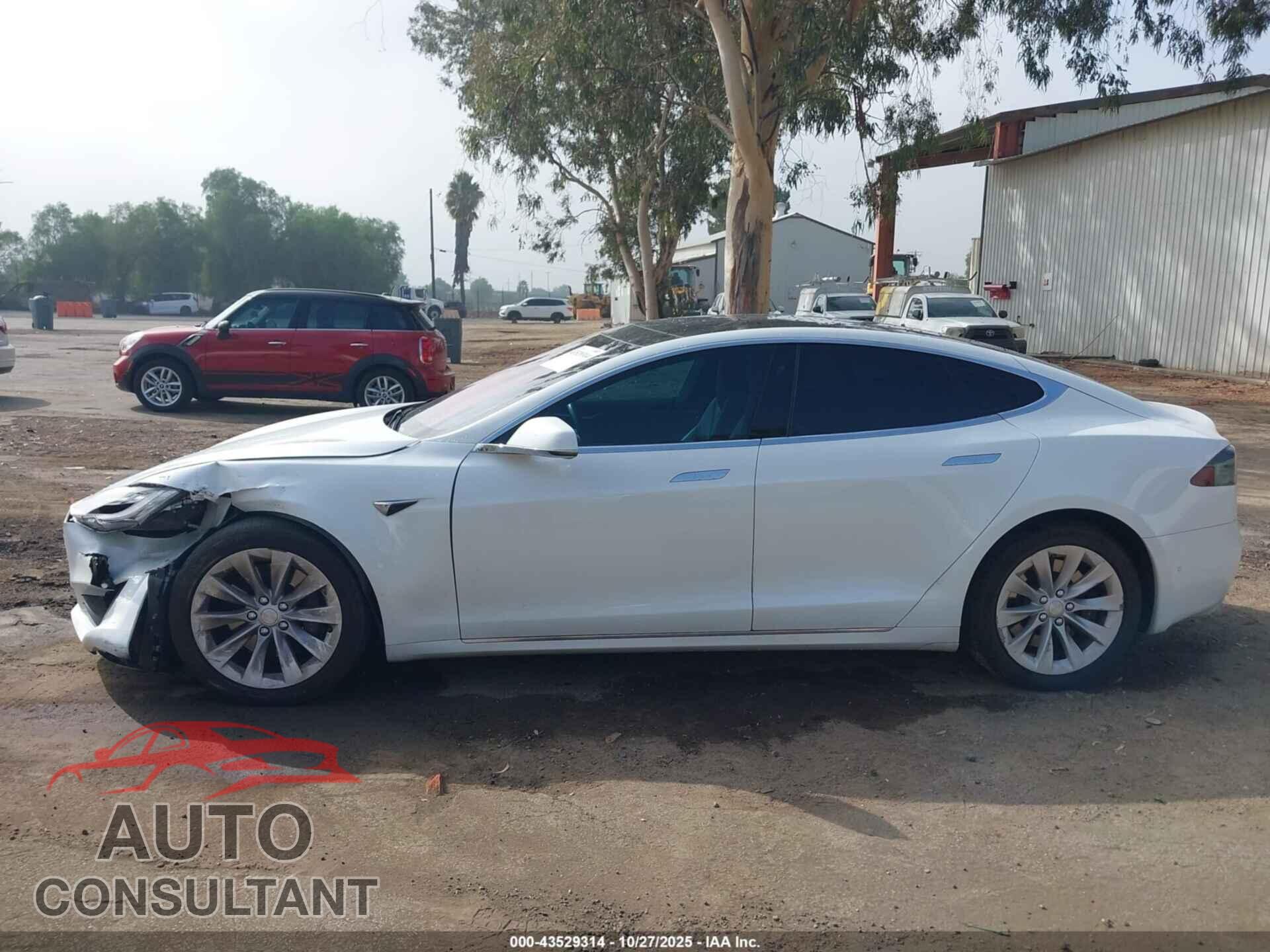TESLA MODEL S 2017 - 5YJSA1E17HF176375