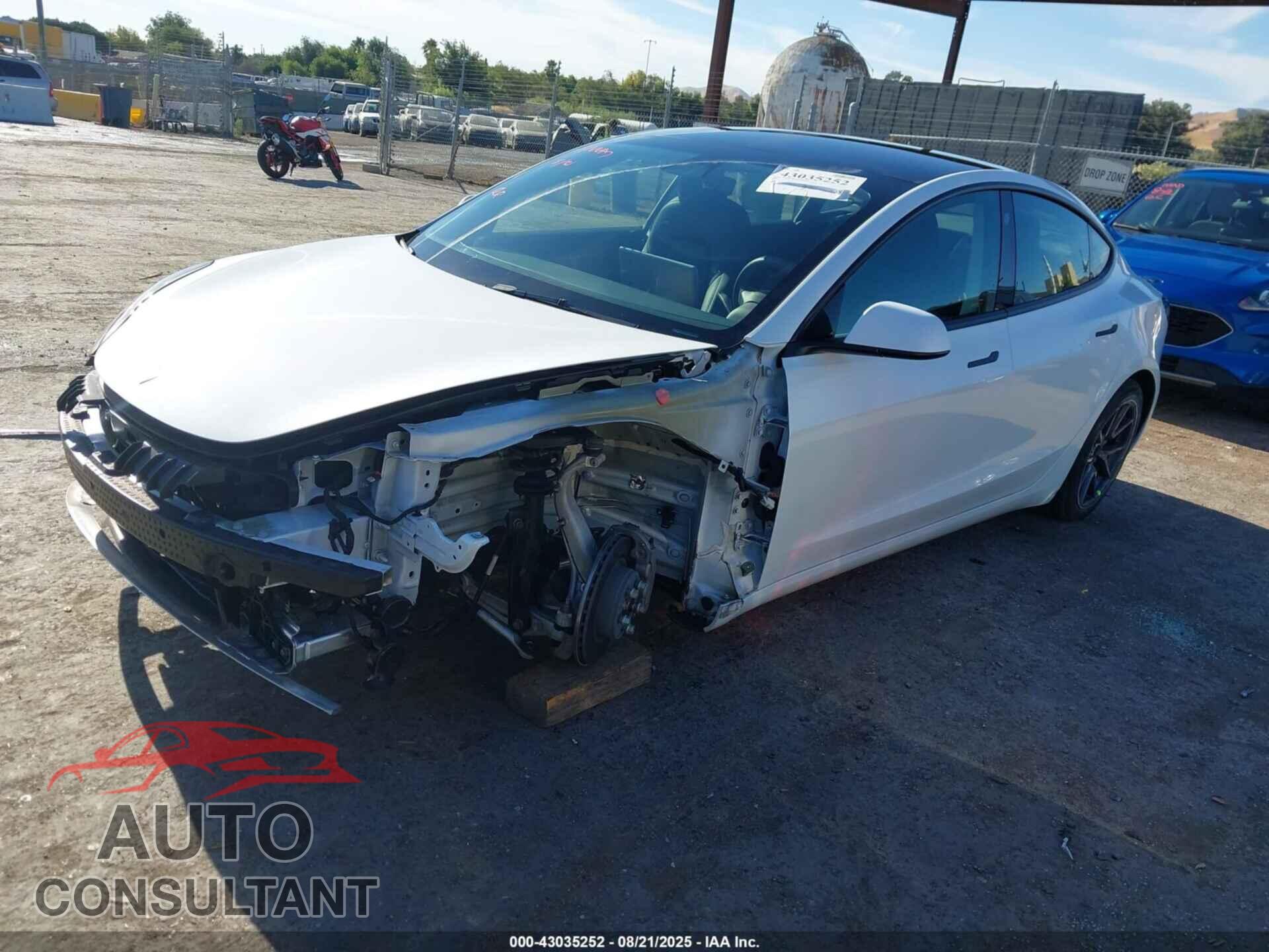 TESLA MODEL 3 2023 - 5YJ3E1EB5PF453041