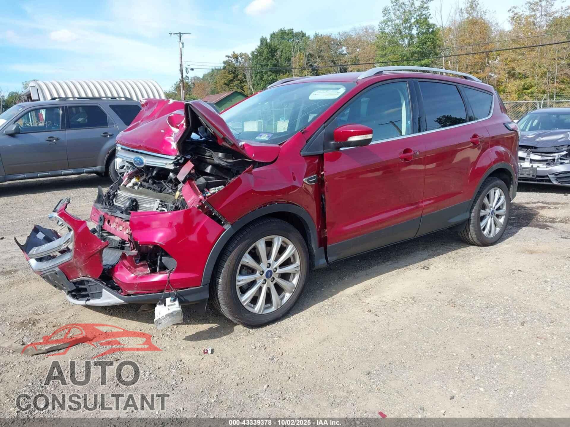 FORD ESCAPE 2017 - 1FMCU9JD2HUC71438