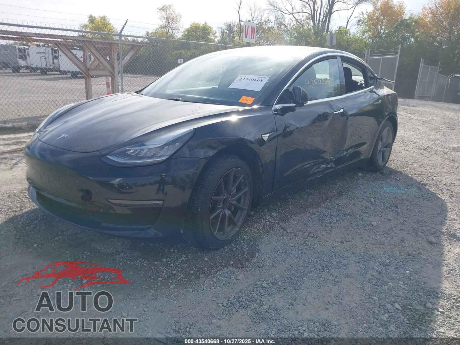 TESLA MODEL 3 2018 - 5YJ3E1EA8JF032316