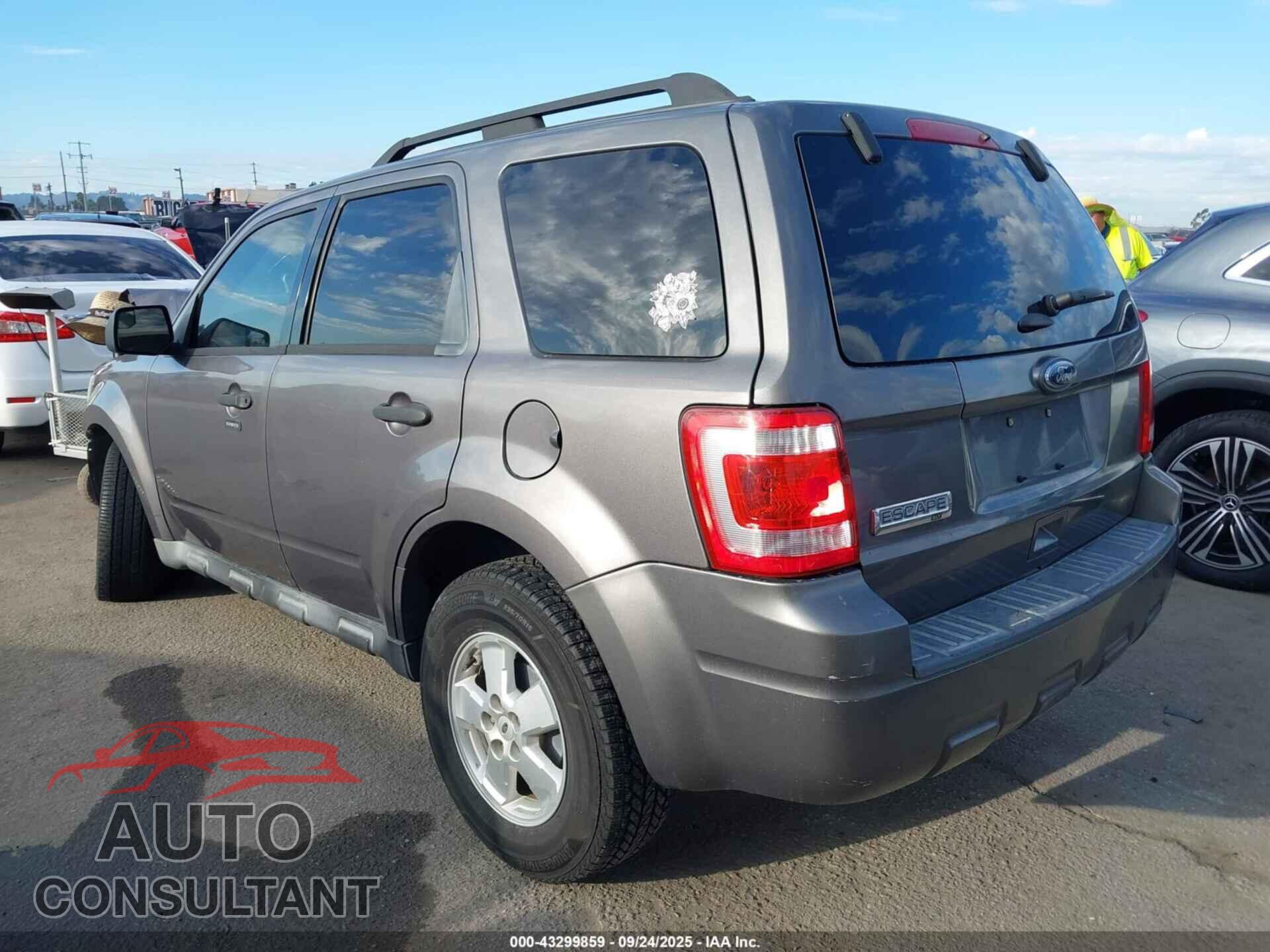 FORD ESCAPE 2011 - 1FMCU0D70BKC17821