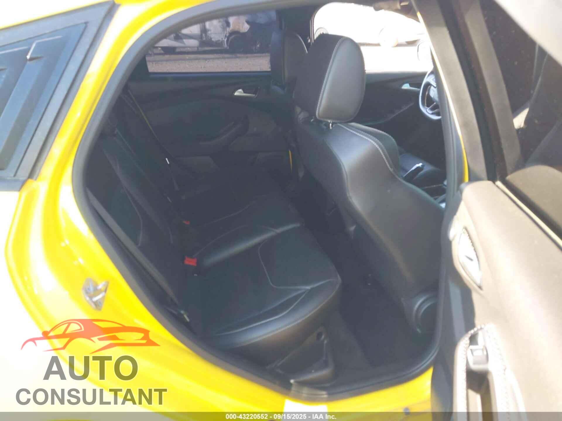 FORD FOCUS ST 2017 - 1FADP3L9XHL313193