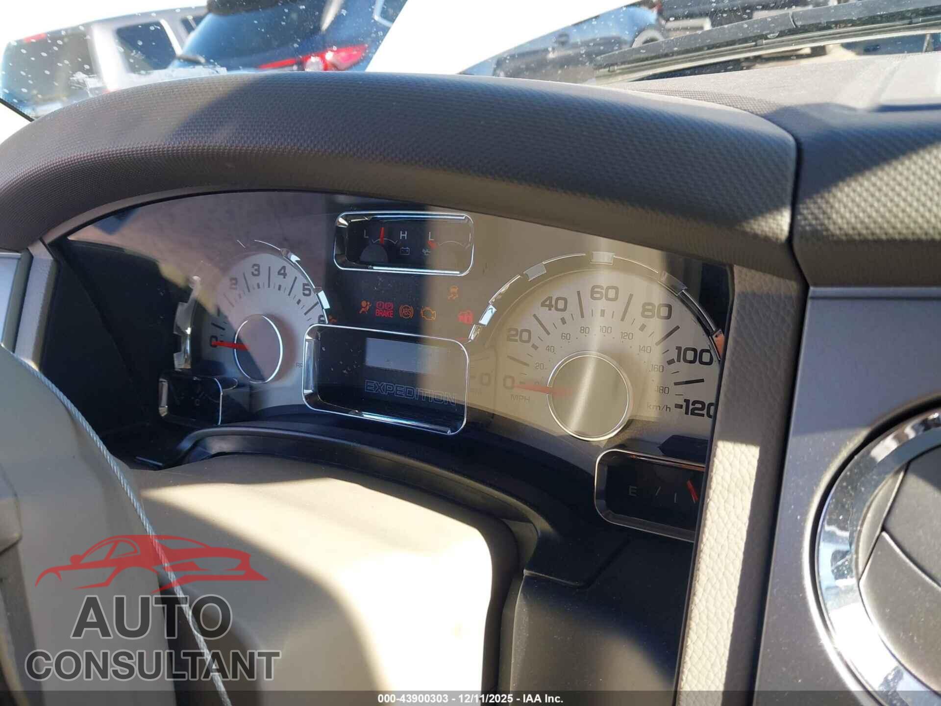 FORD EXPEDITION 2014 - 1FMJU2A54EEF10548