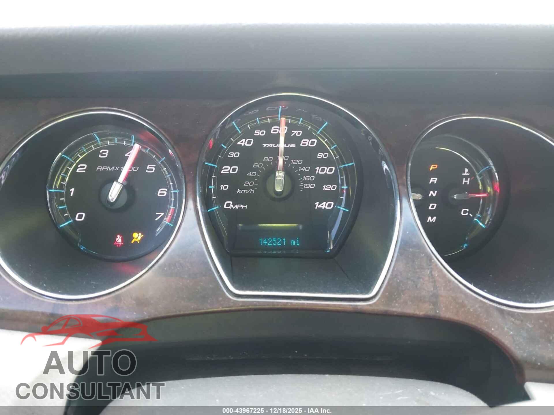 FORD TAURUS 2011 - 1FAHP2FW5BG172224