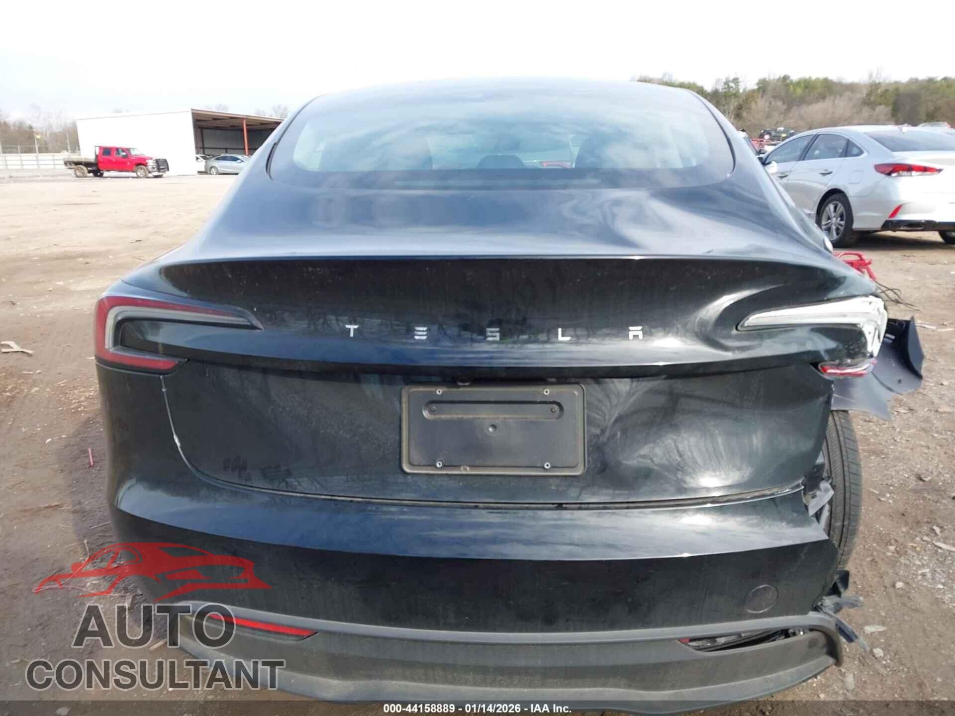 TESLA MODEL 3 2025 - 5YJ3E1EA2SF937796