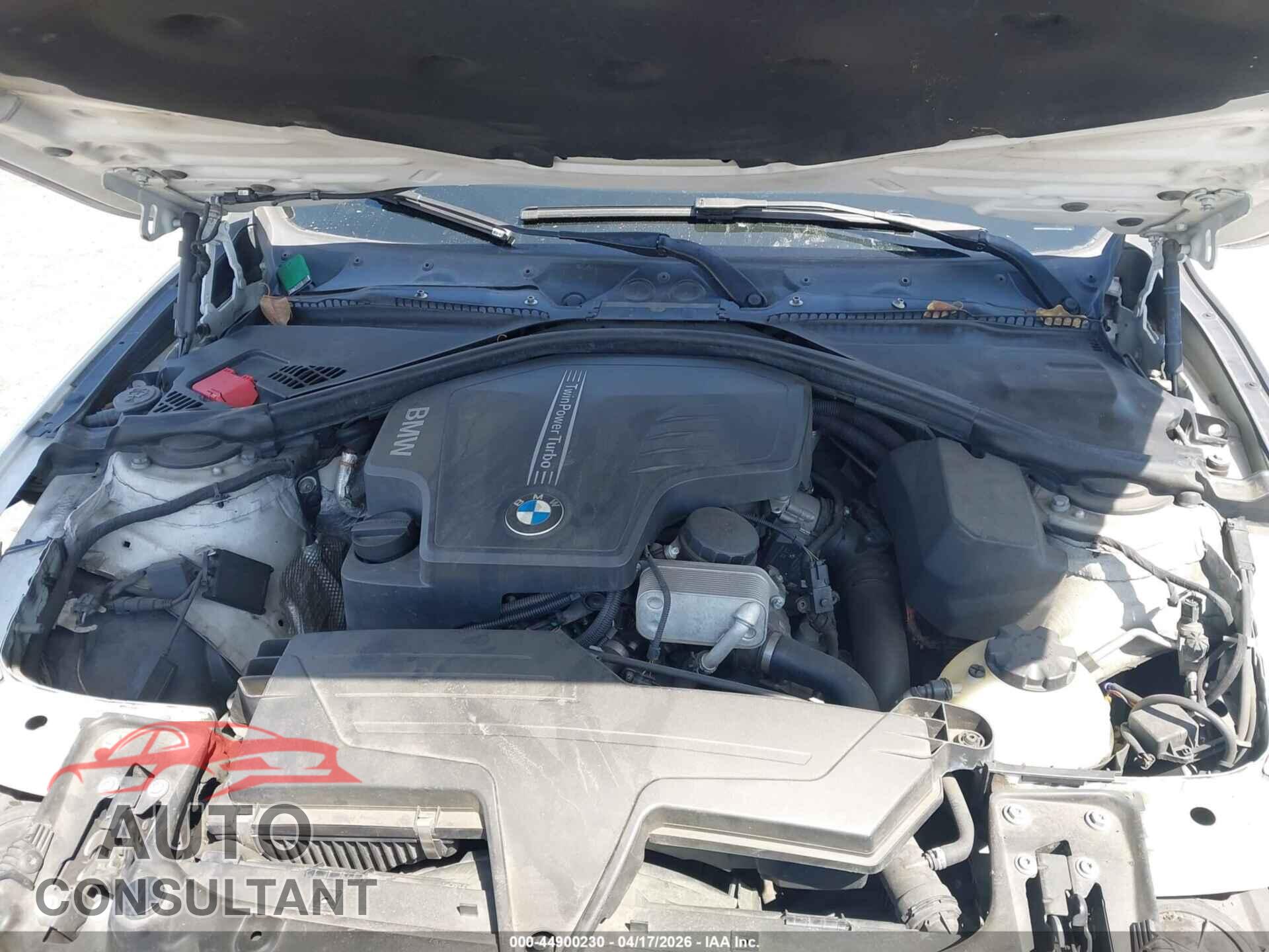 BMW 320I 2014 - WBA3B1G53ENS77778