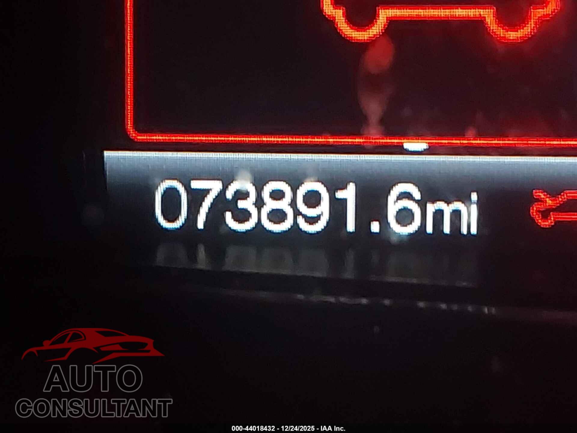 FORD EXPLORER 2018 - 1FM5K7D81JGB87939