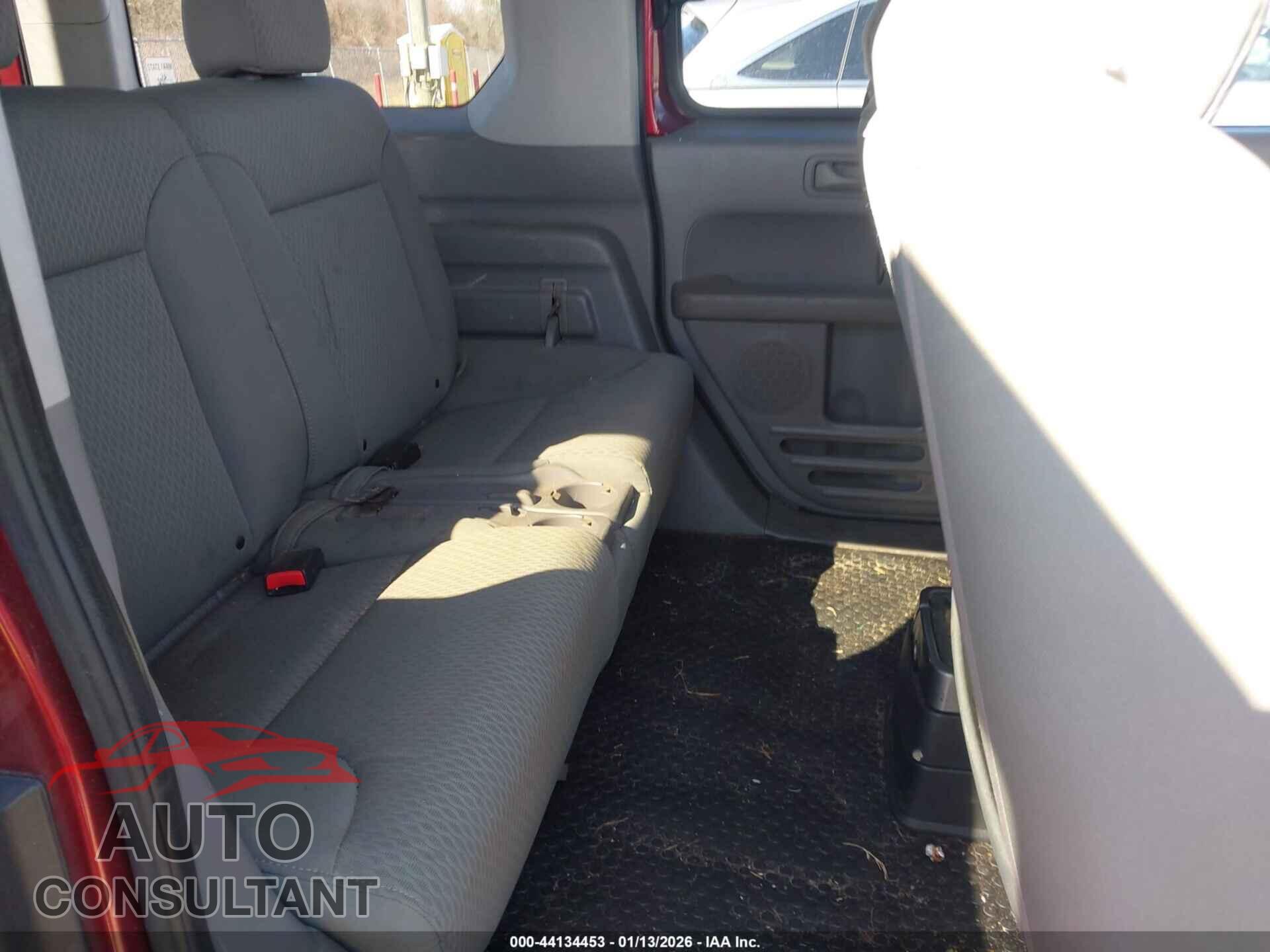 HONDA ELEMENT 2011 - 5J6YH1H73BL001027
