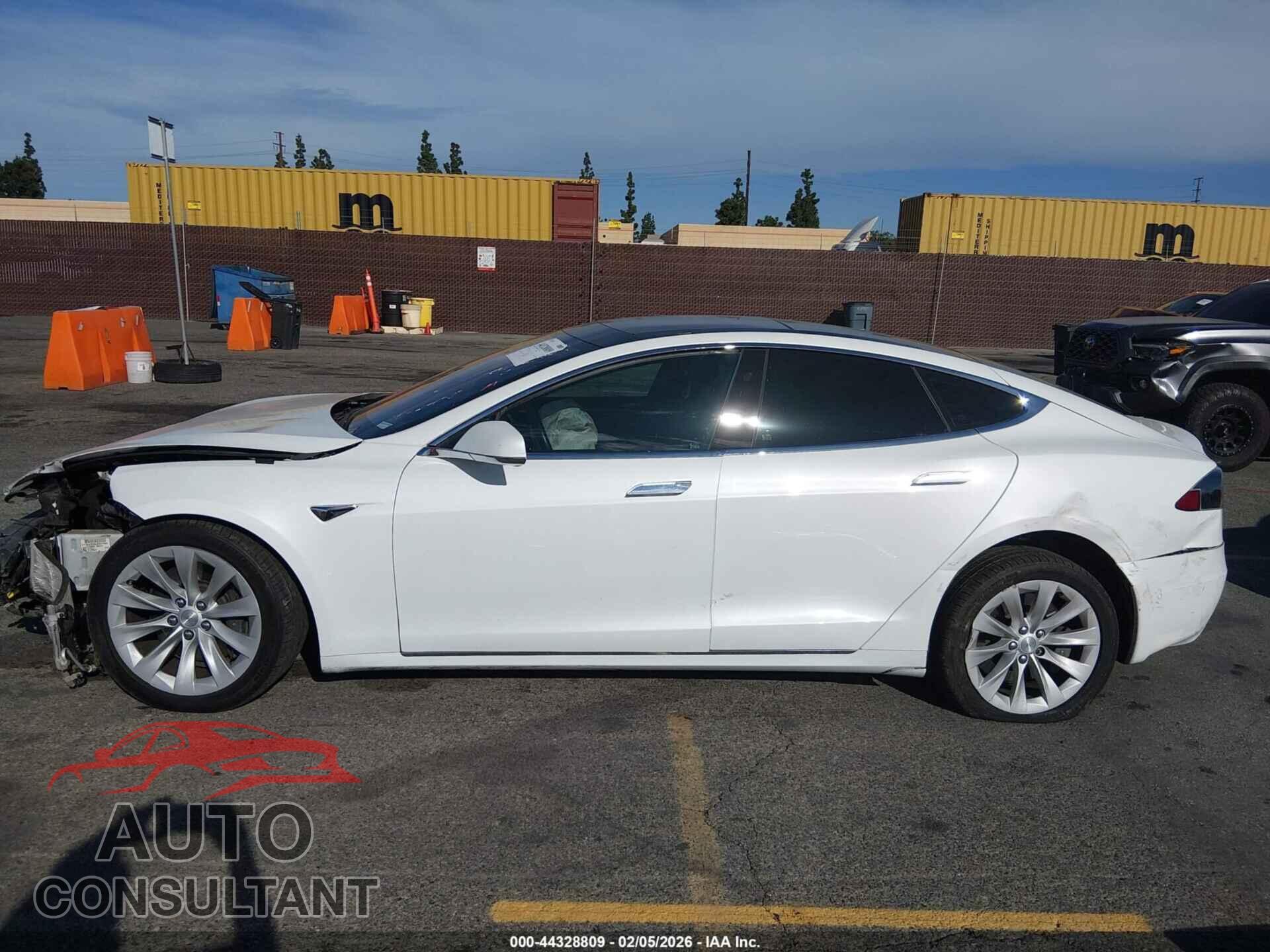 TESLA MODEL S 2018 - 5YJSA1E20JF247866