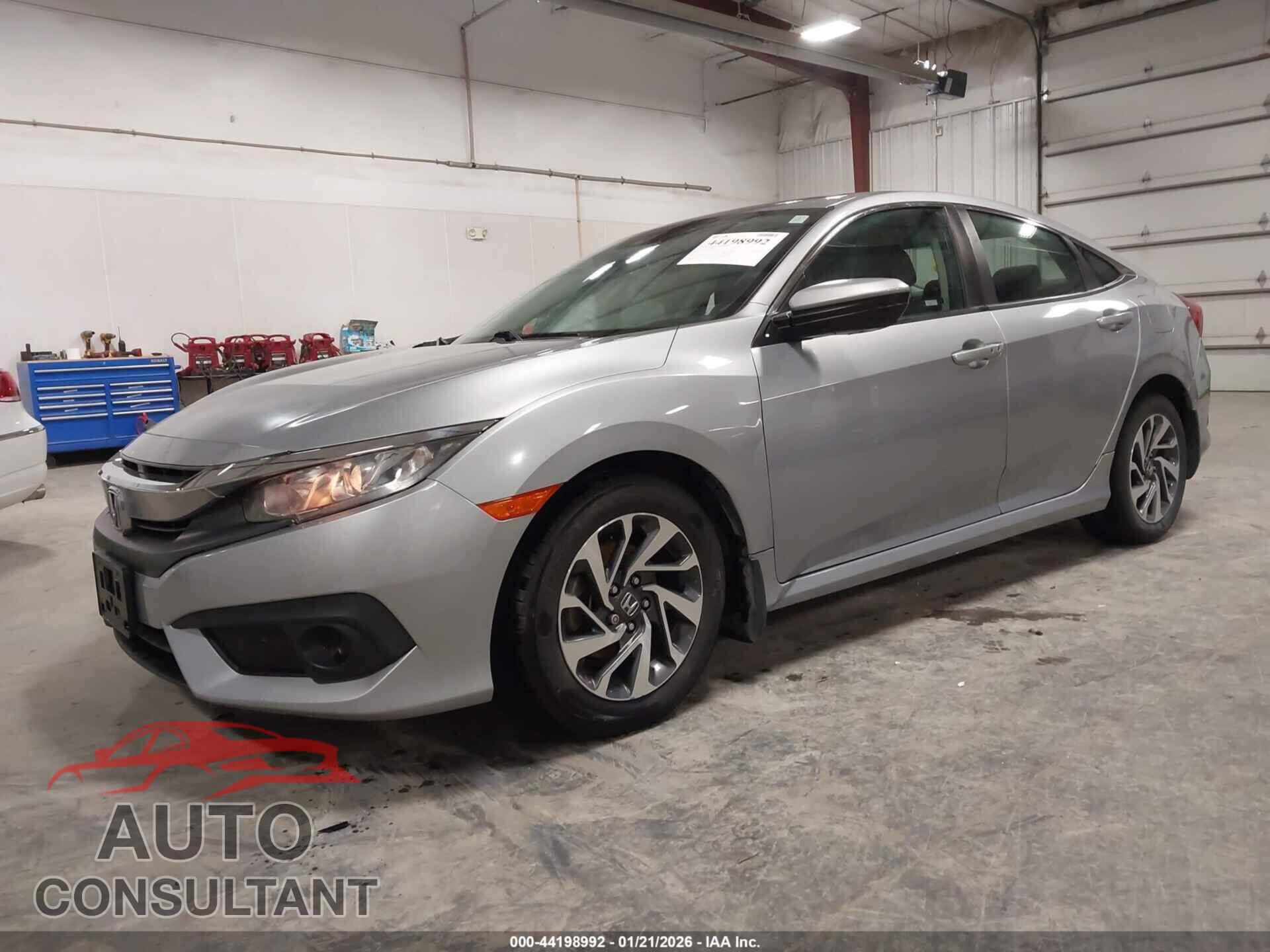 HONDA CIVIC 2017 - 19XFC2F82HE055403