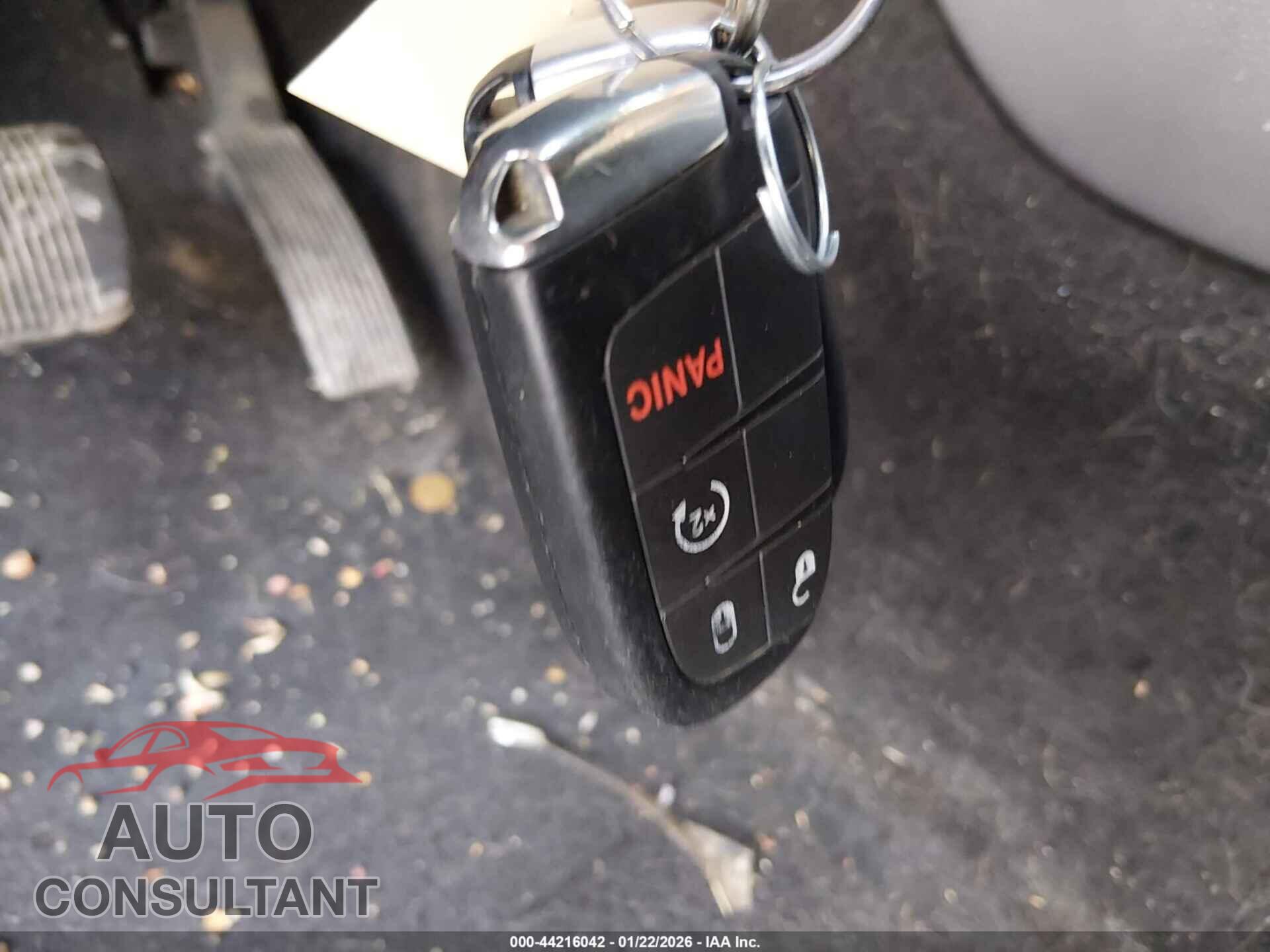 DODGE DURANGO 2015 - 1C4RDJDG1FC740818